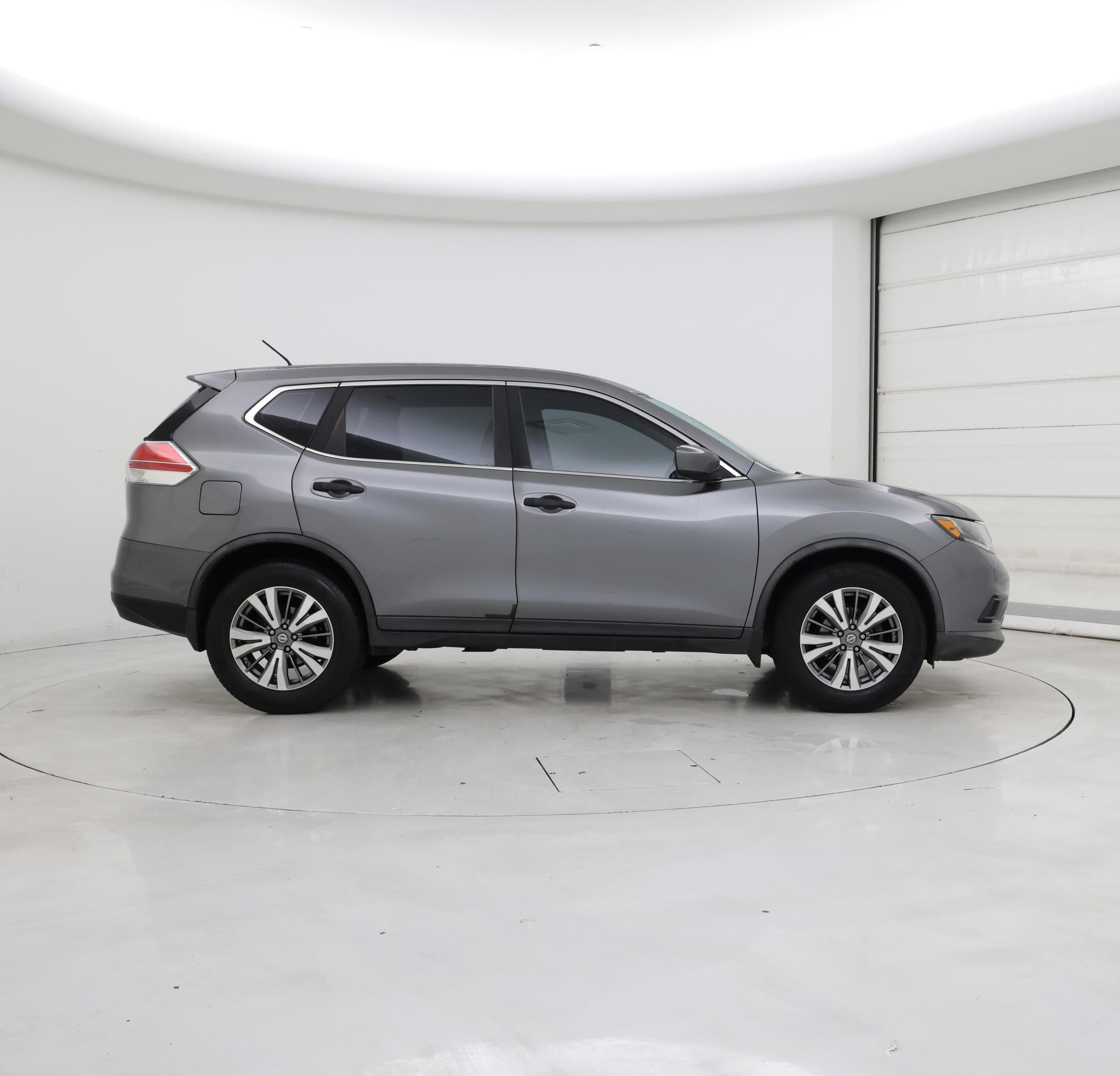 Thumbnail: 2016 Nissan Rogue - 7