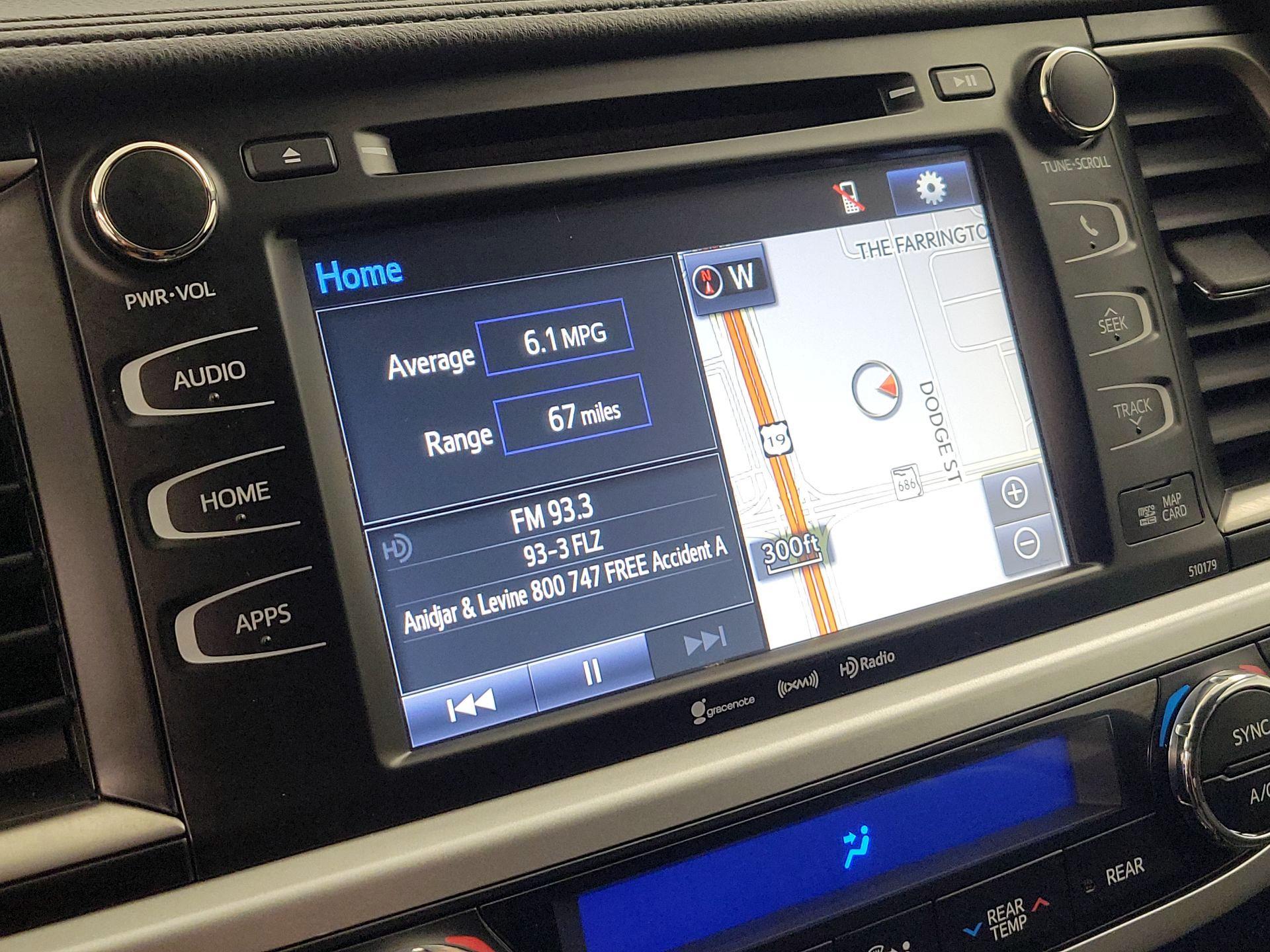 Thumbnail: 2017 Toyota Highlander - 16