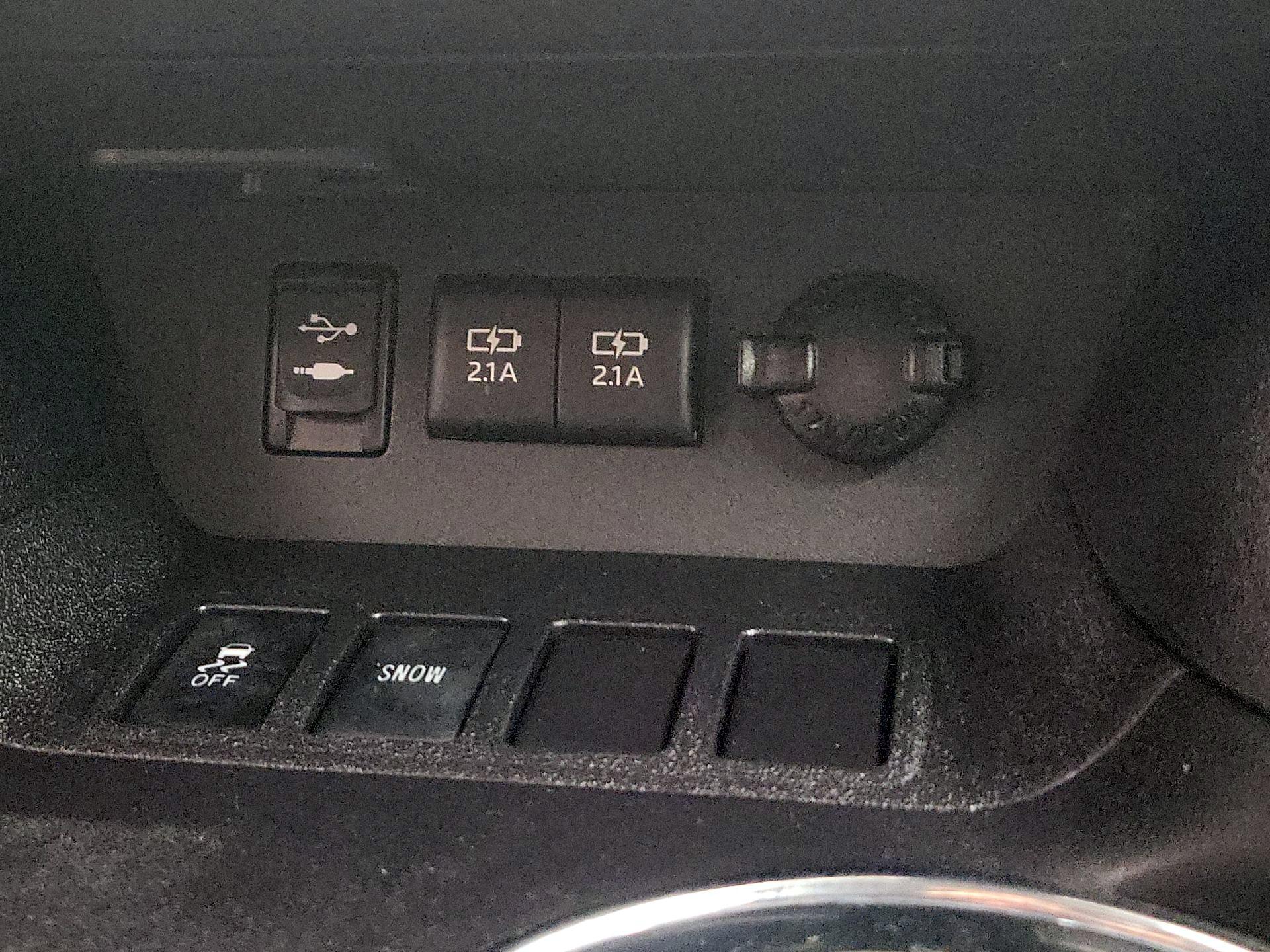 Thumbnail: 2017 Toyota Highlander - 19