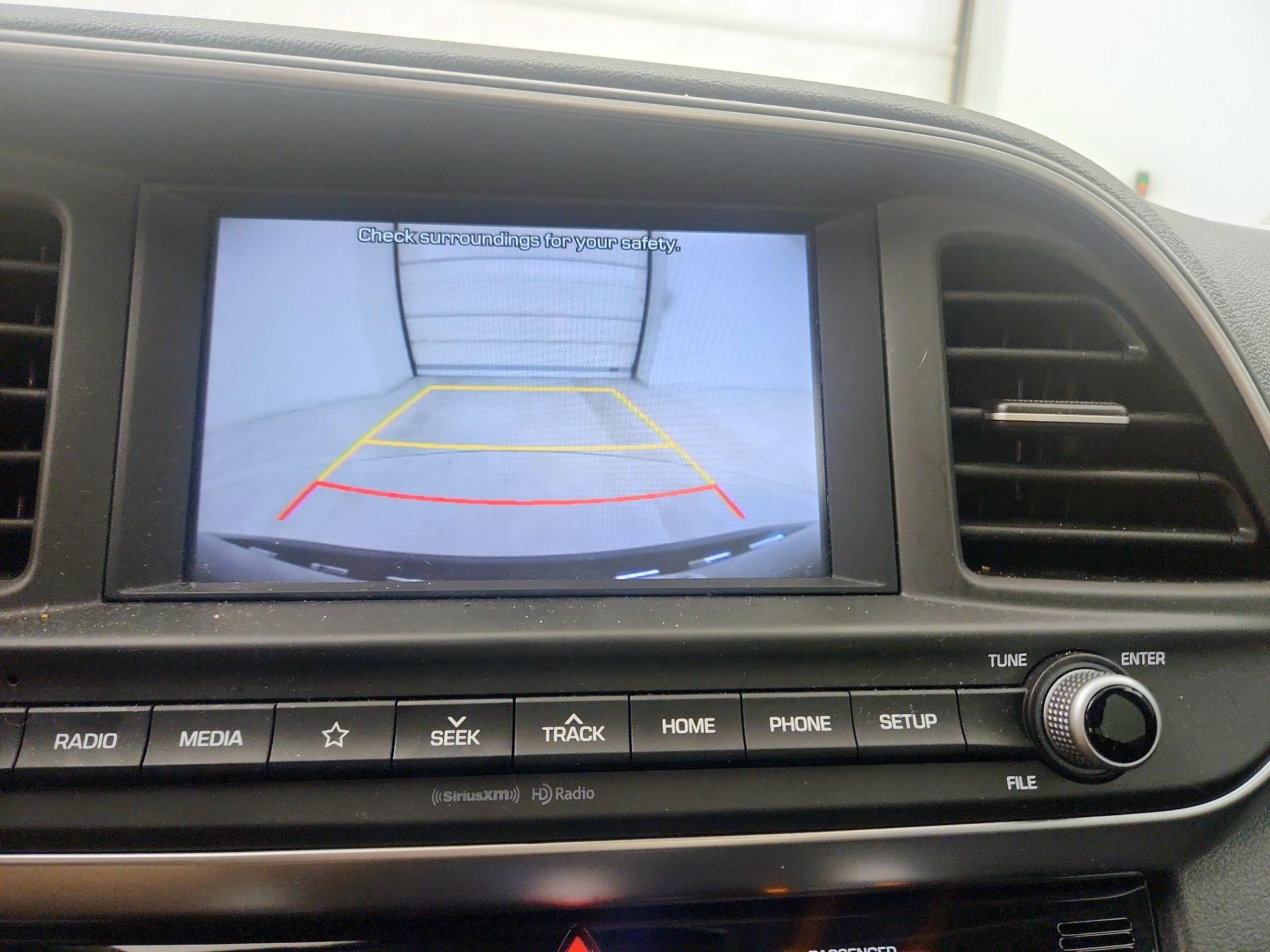 Thumbnail: 2019 Hyundai Elantra - 14