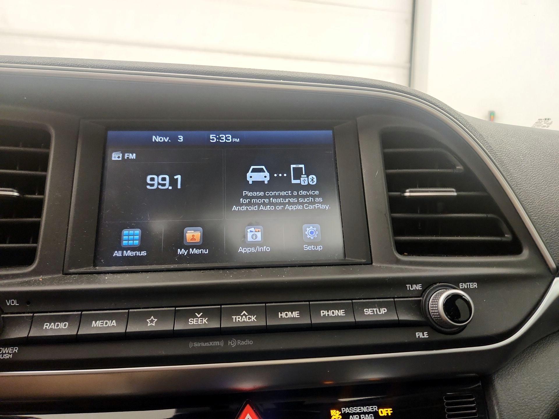 Thumbnail: 2019 Hyundai Elantra - 15