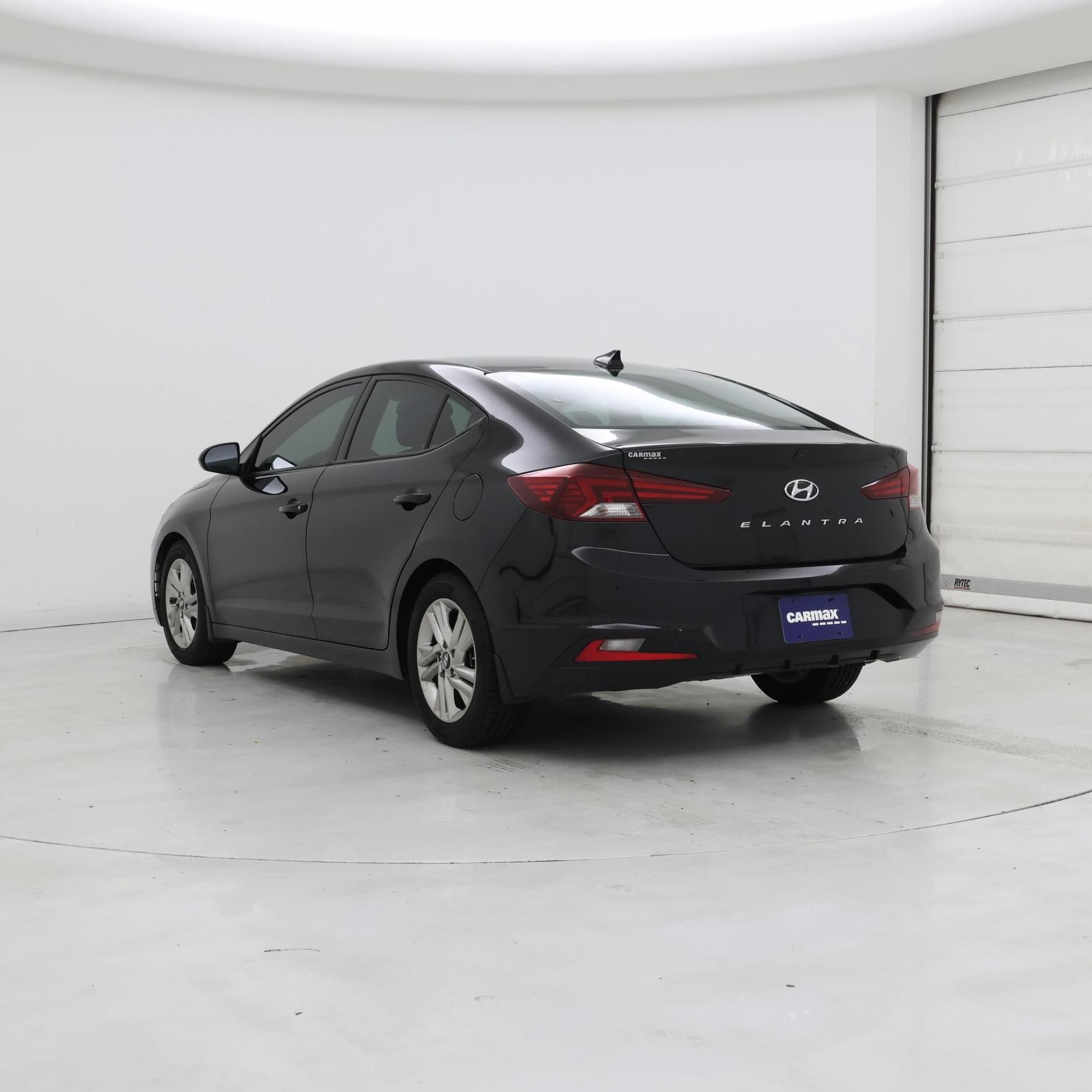 Thumbnail: 2019 Hyundai Elantra - 2