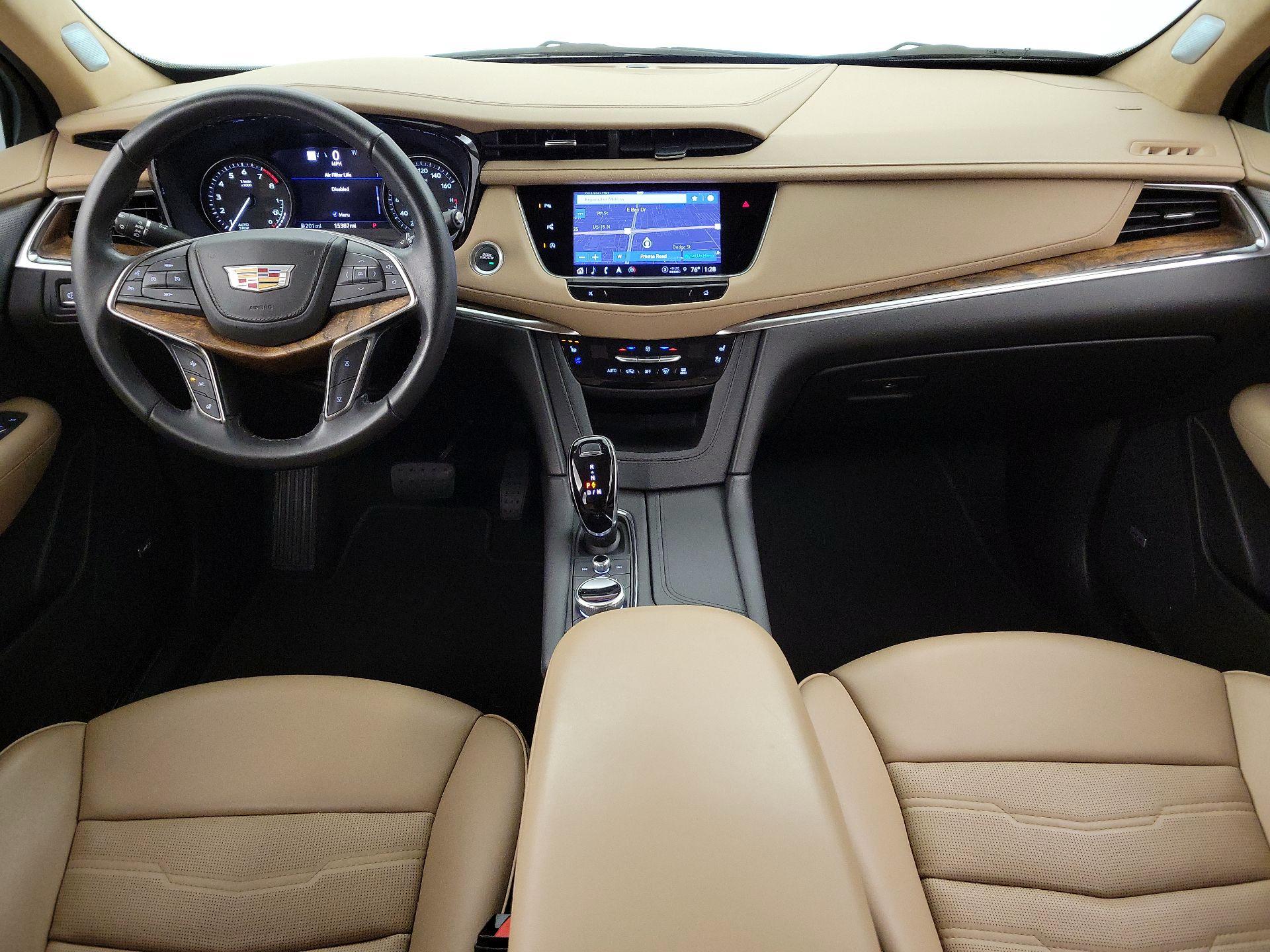 Thumbnail: 2022 Cadillac XT5 - 9