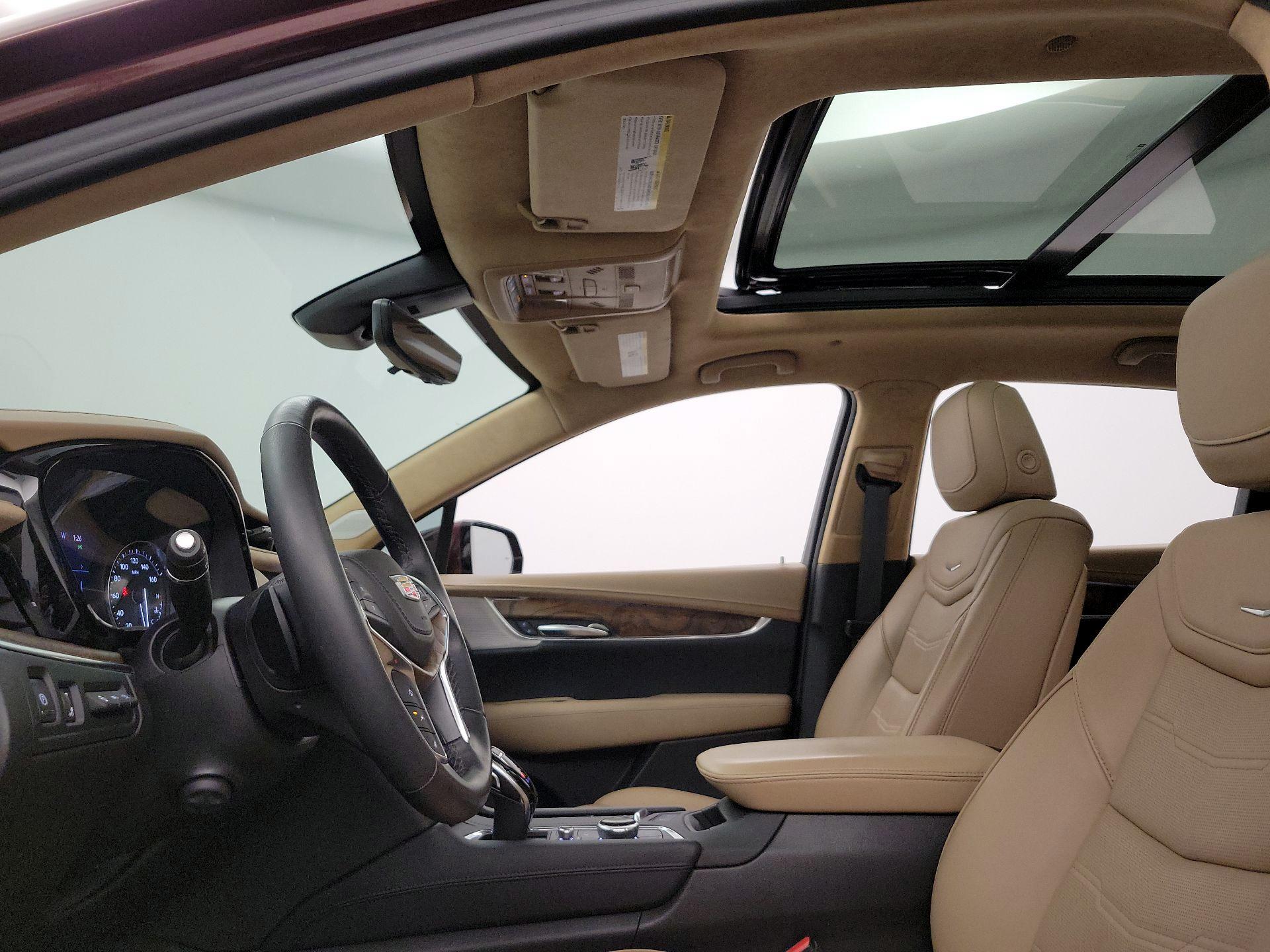 Thumbnail: 2022 Cadillac XT5 - 20
