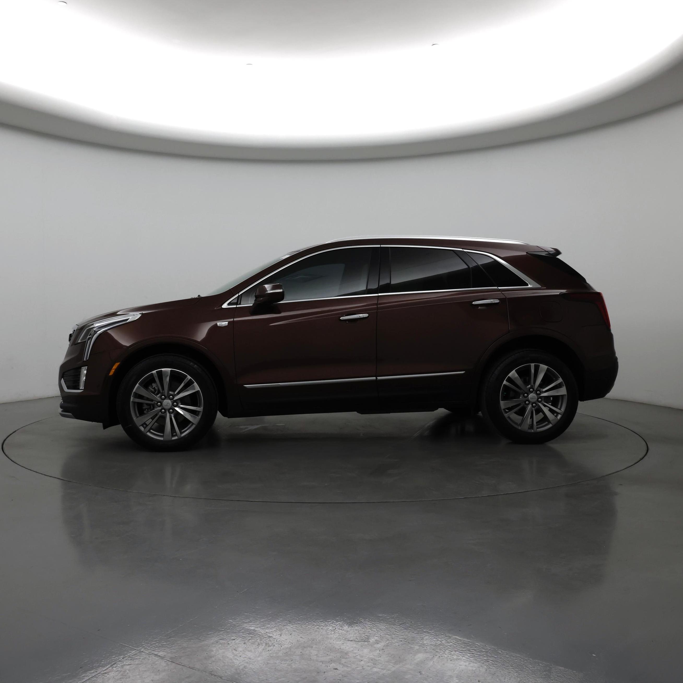 Thumbnail: 2022 Cadillac XT5 - 3