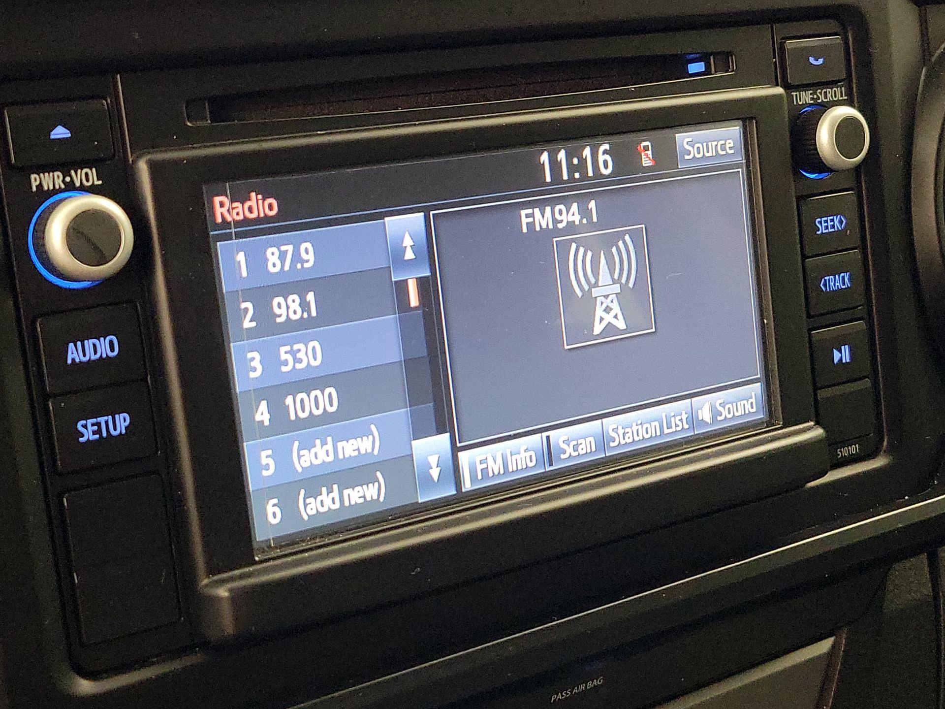 Thumbnail: 2018 Toyota Tacoma - 15