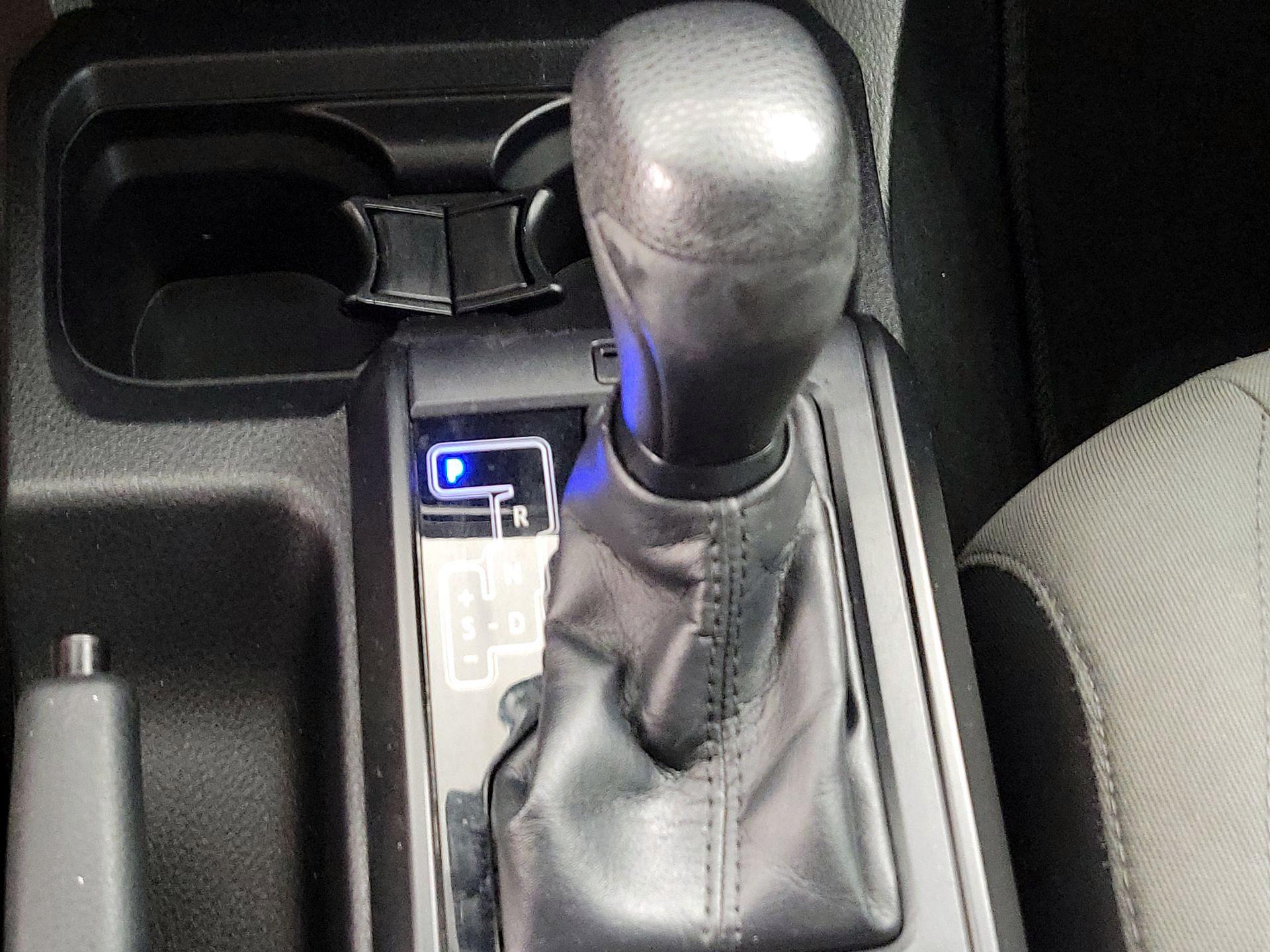 Thumbnail: 2018 Toyota Tacoma - 17