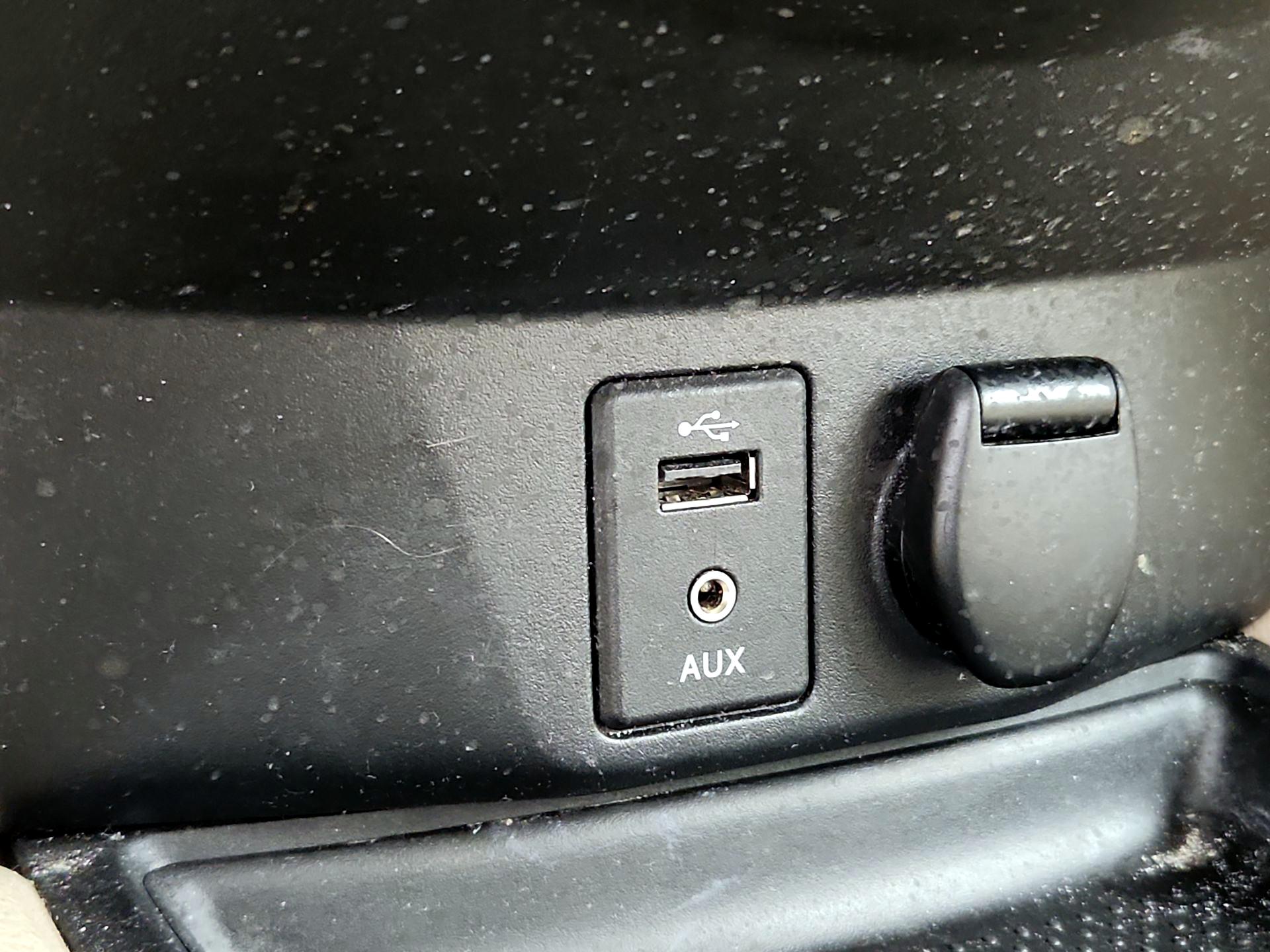 Thumbnail: 2016 Nissan Rogue - 18