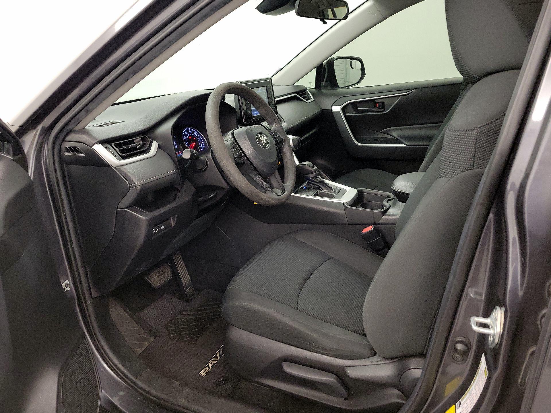 Thumbnail: 2021 Toyota RAV4 - 11