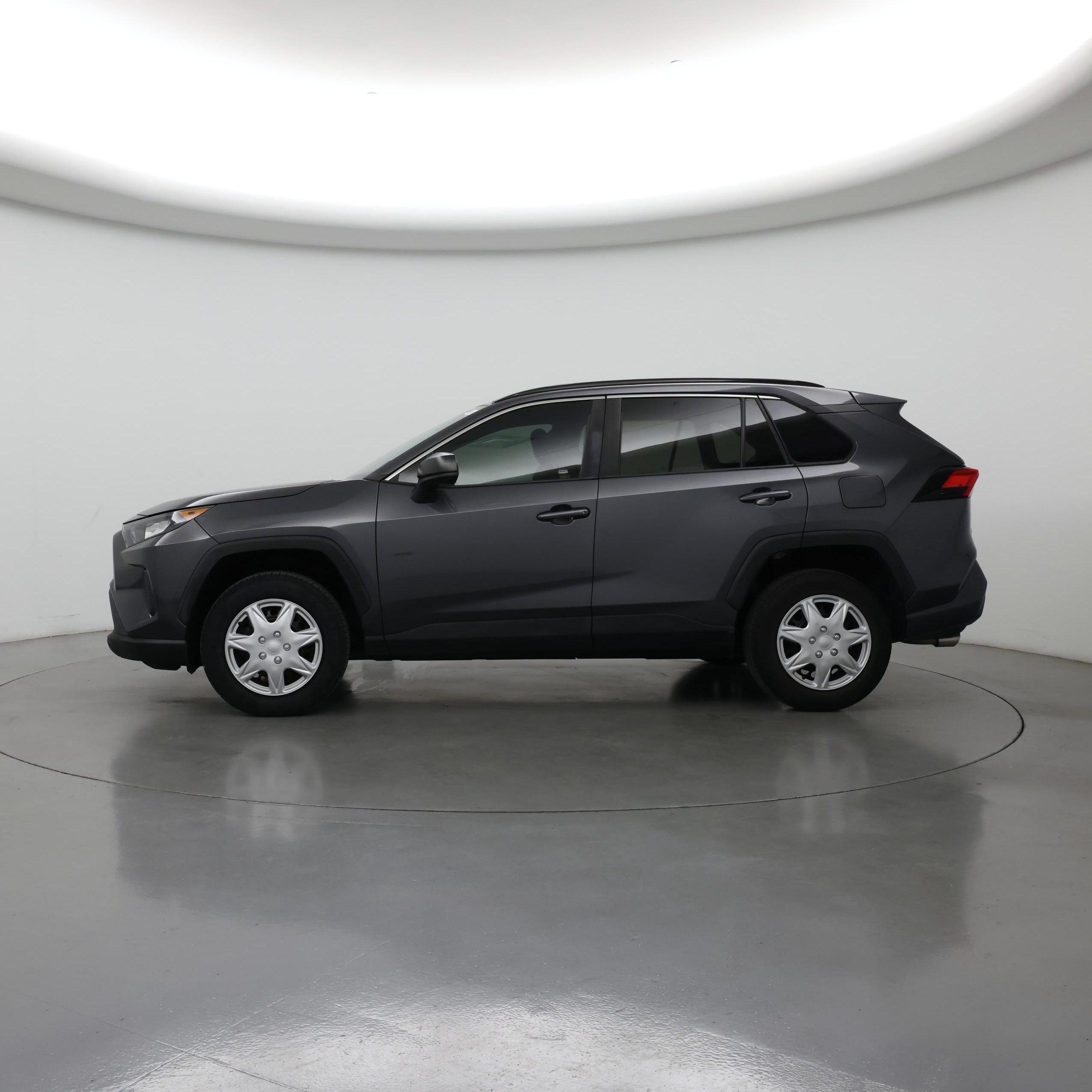Thumbnail: 2021 Toyota RAV4 - 3