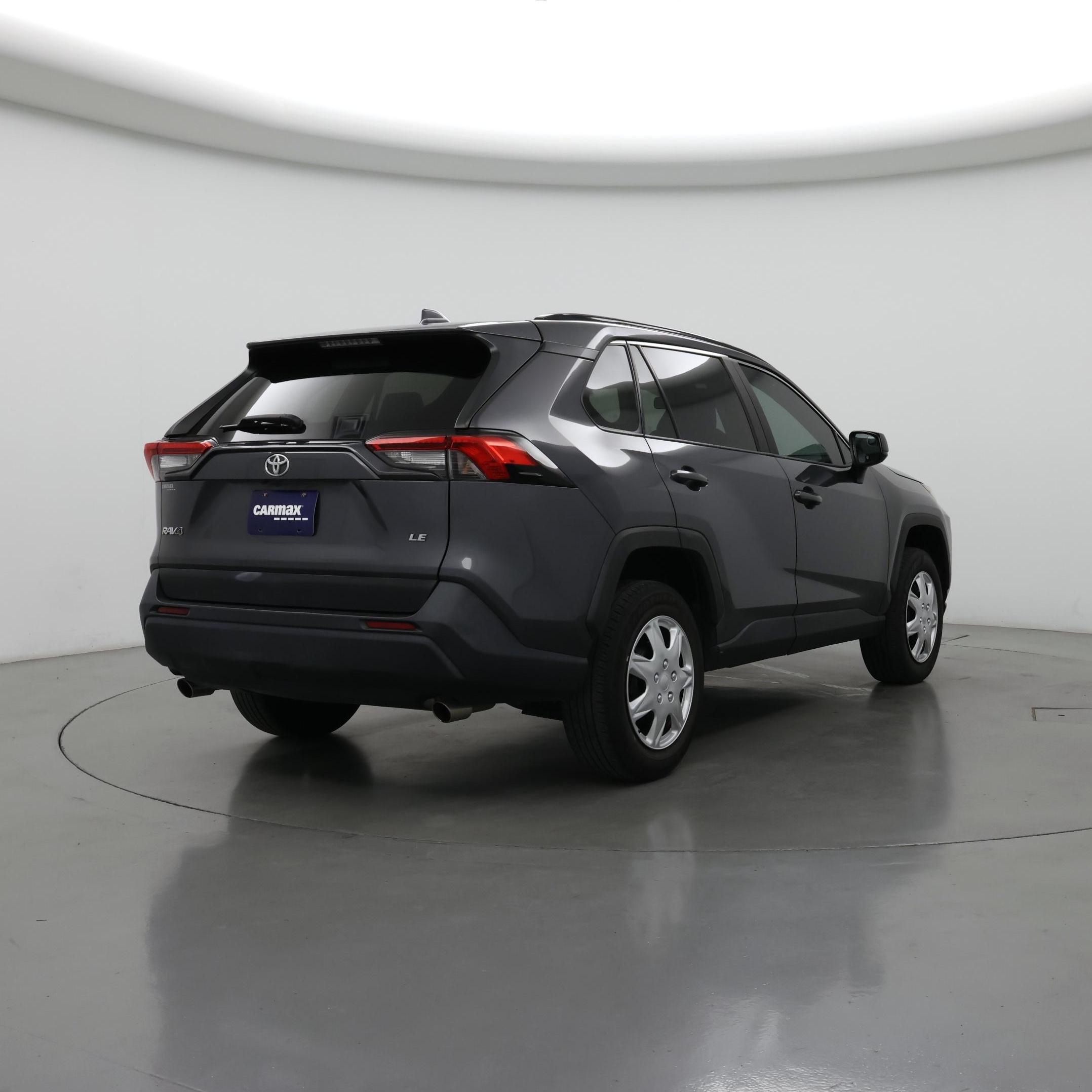 Thumbnail: 2021 Toyota RAV4 - 8