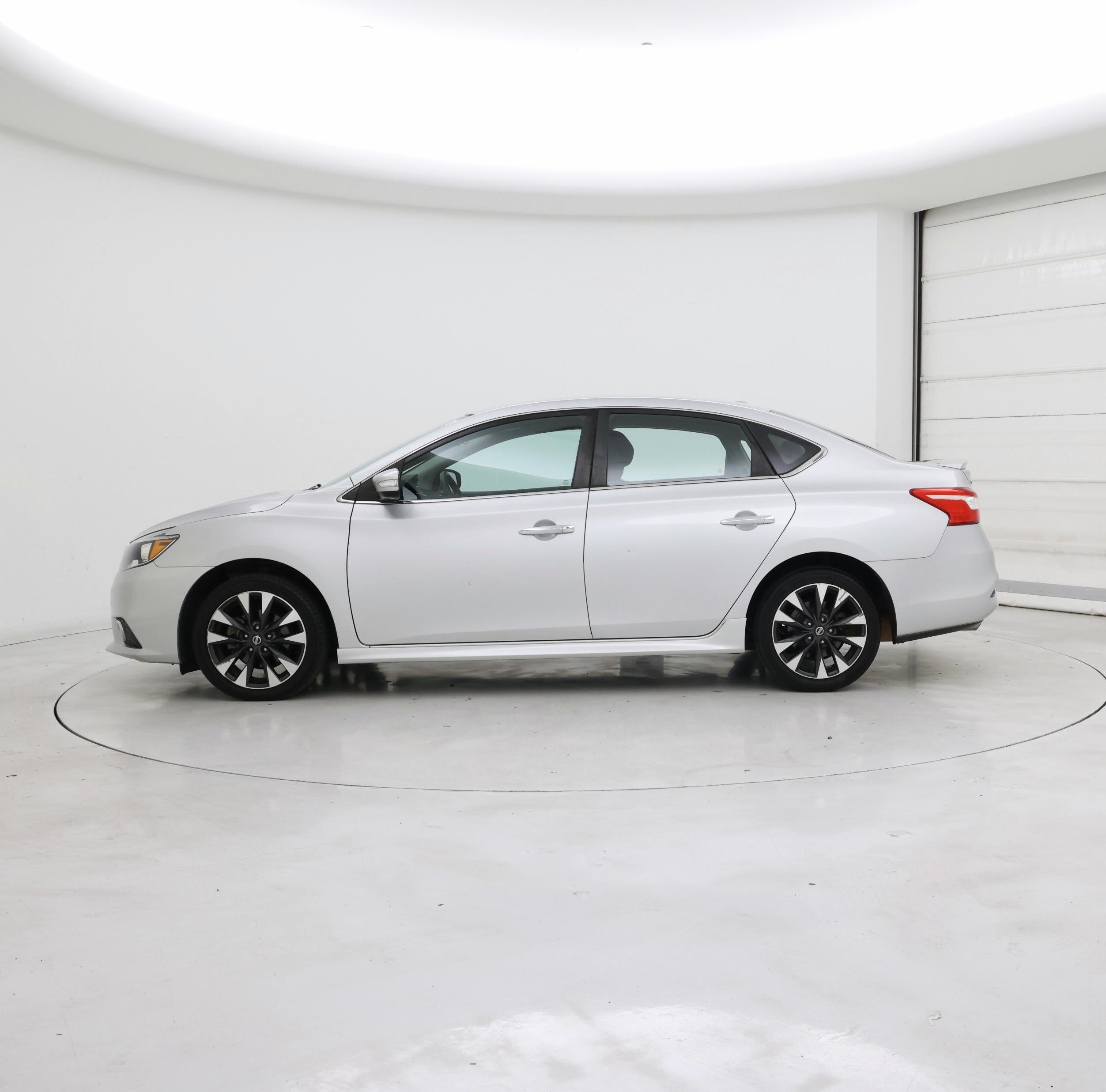 Thumbnail: 2017 Nissan Sentra - 3