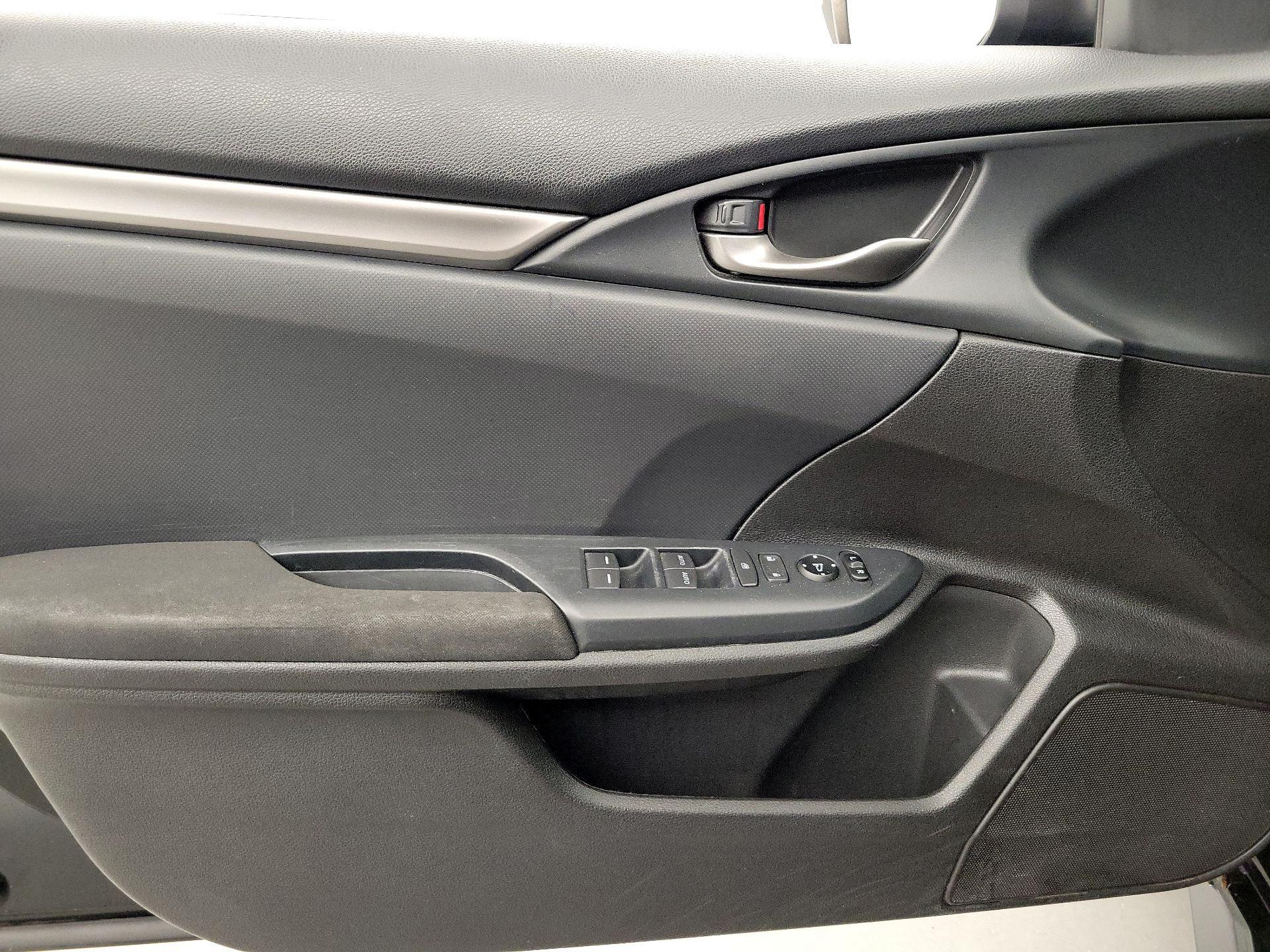Thumbnail: 2019 Honda Civic - 12