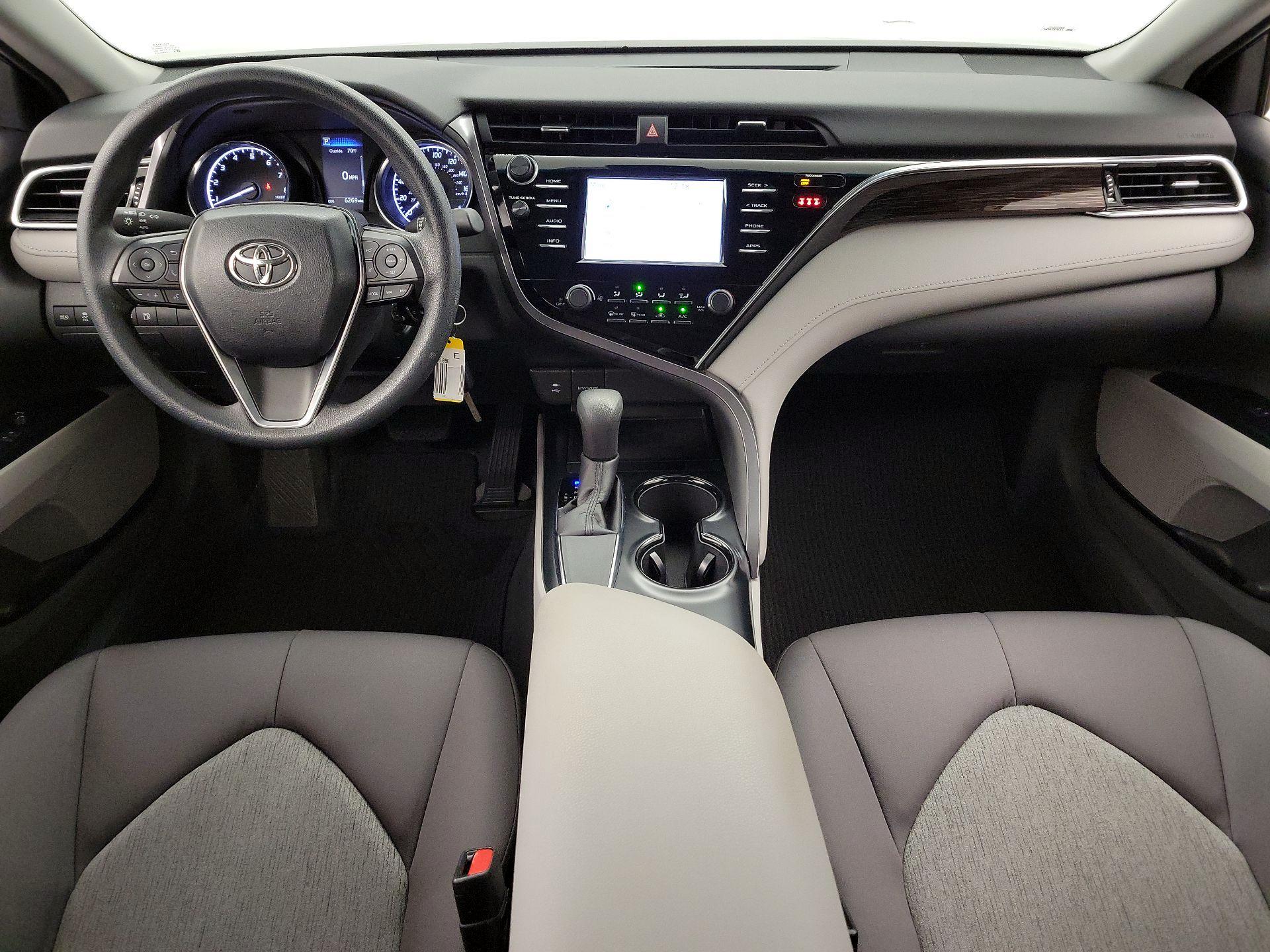 Thumbnail: 2018 Toyota Camry - 9