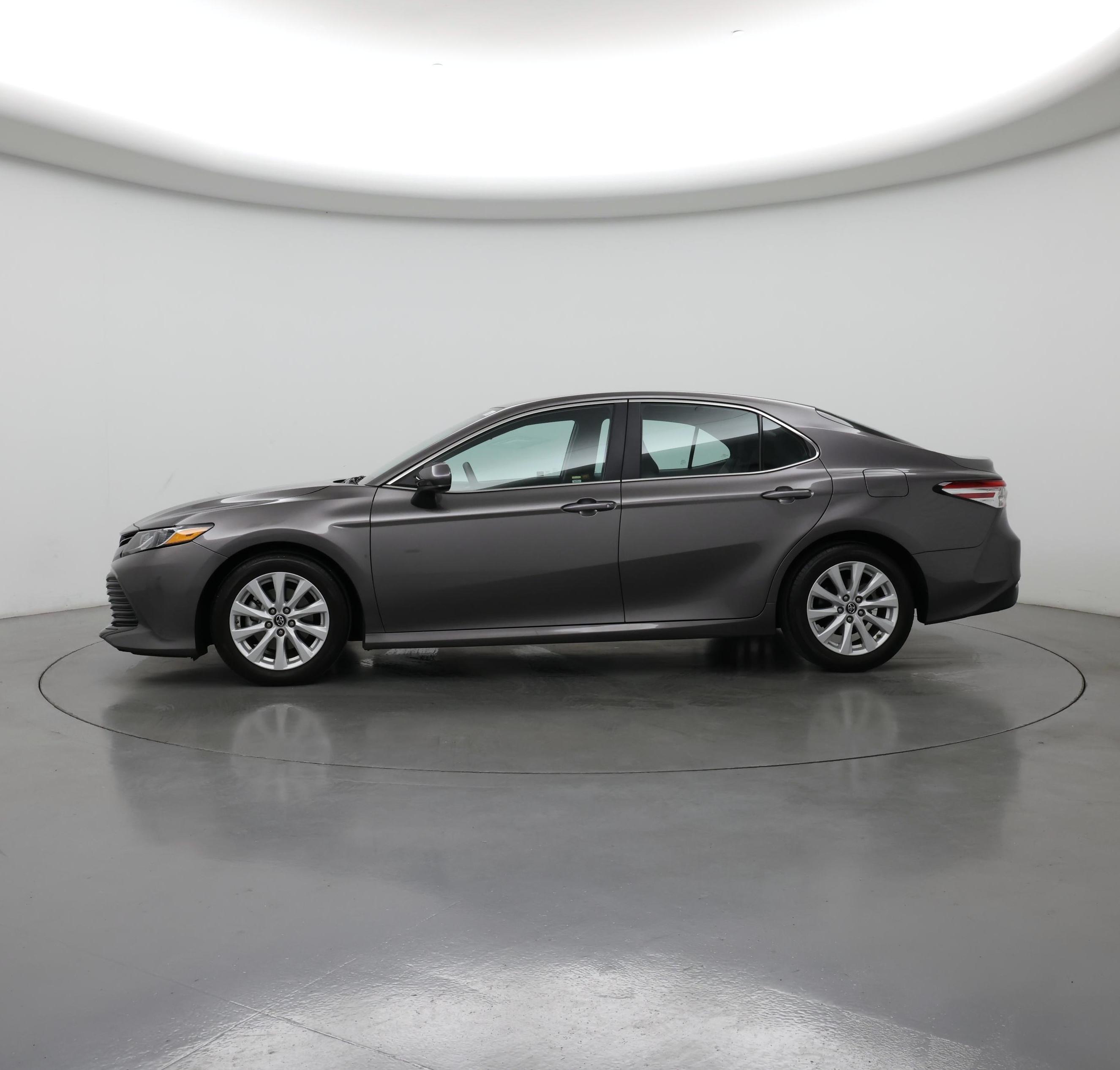 Thumbnail: 2018 Toyota Camry - 3