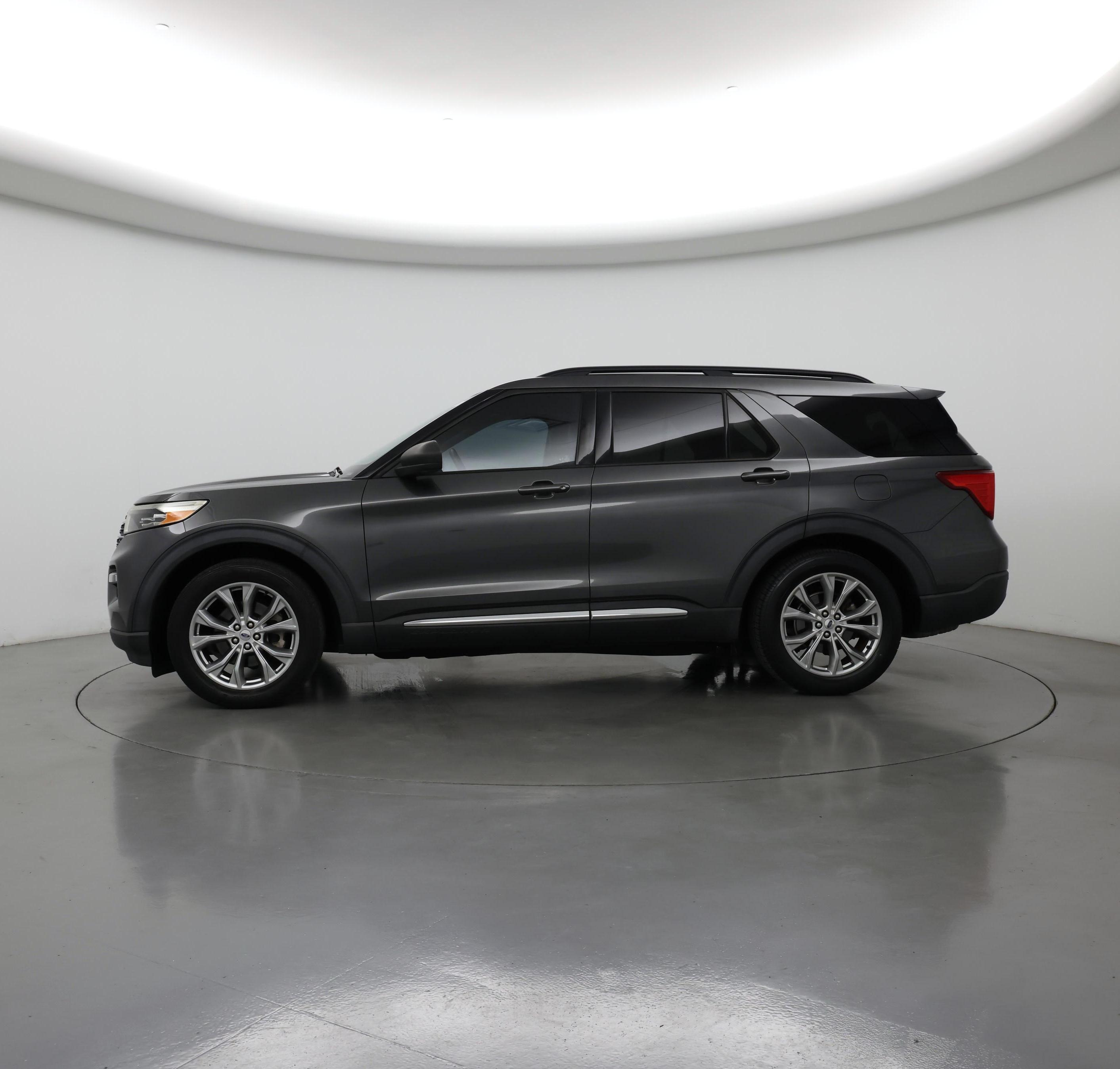 Thumbnail: 2020 Ford Explorer - 3