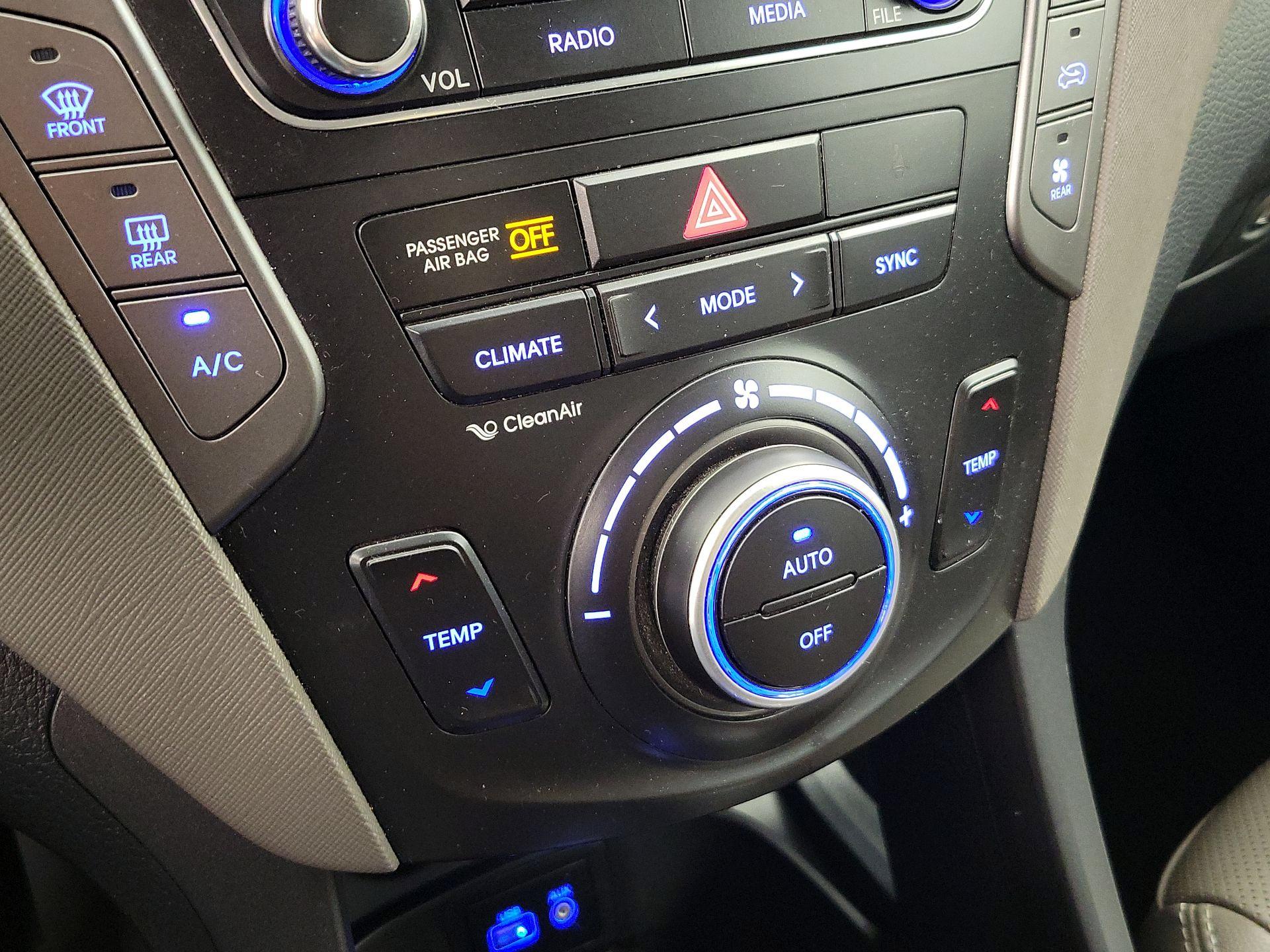 Thumbnail: 2017 Hyundai Santa Fe - 16