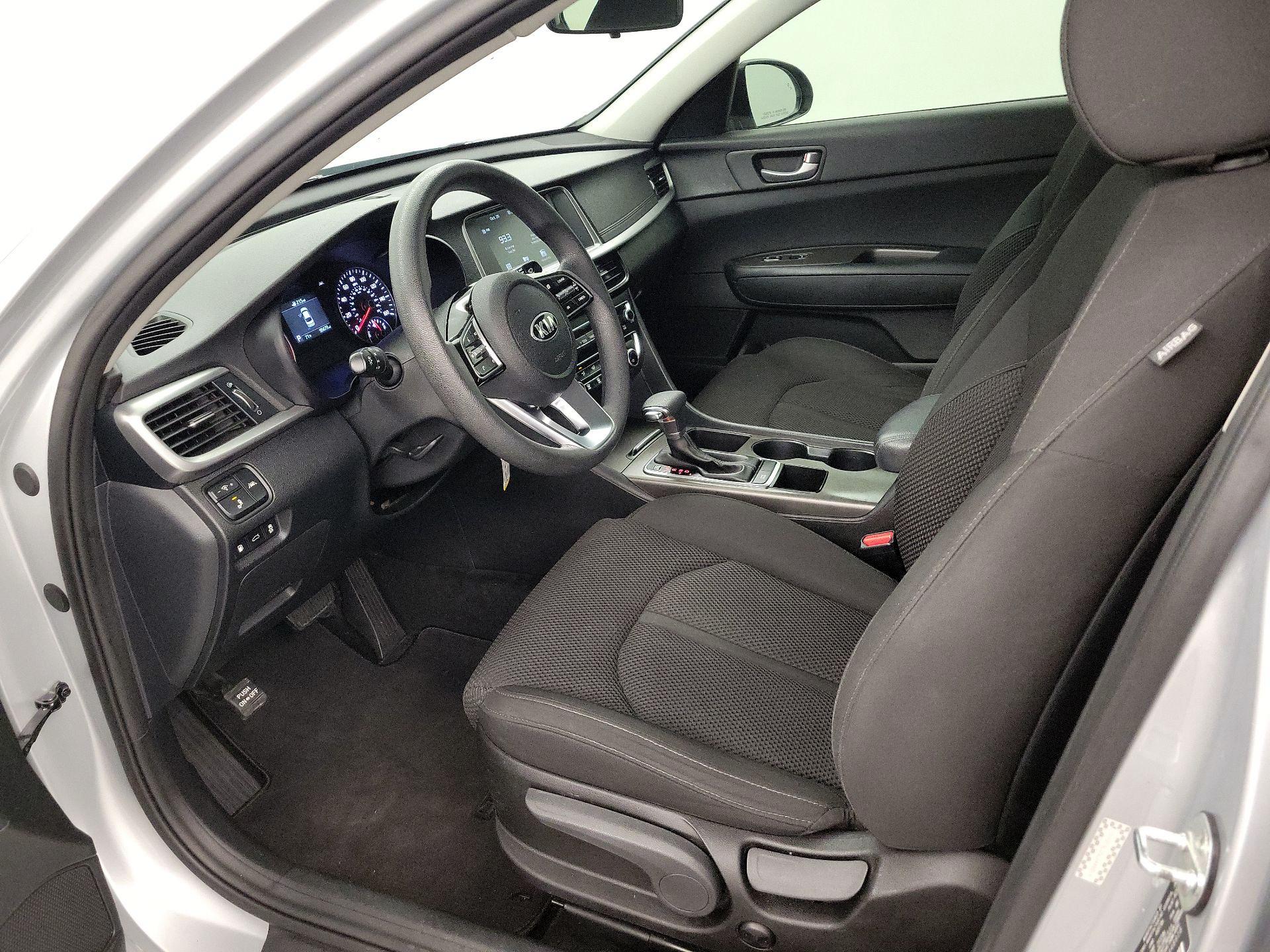 Thumbnail: 2020 Kia Optima - 11