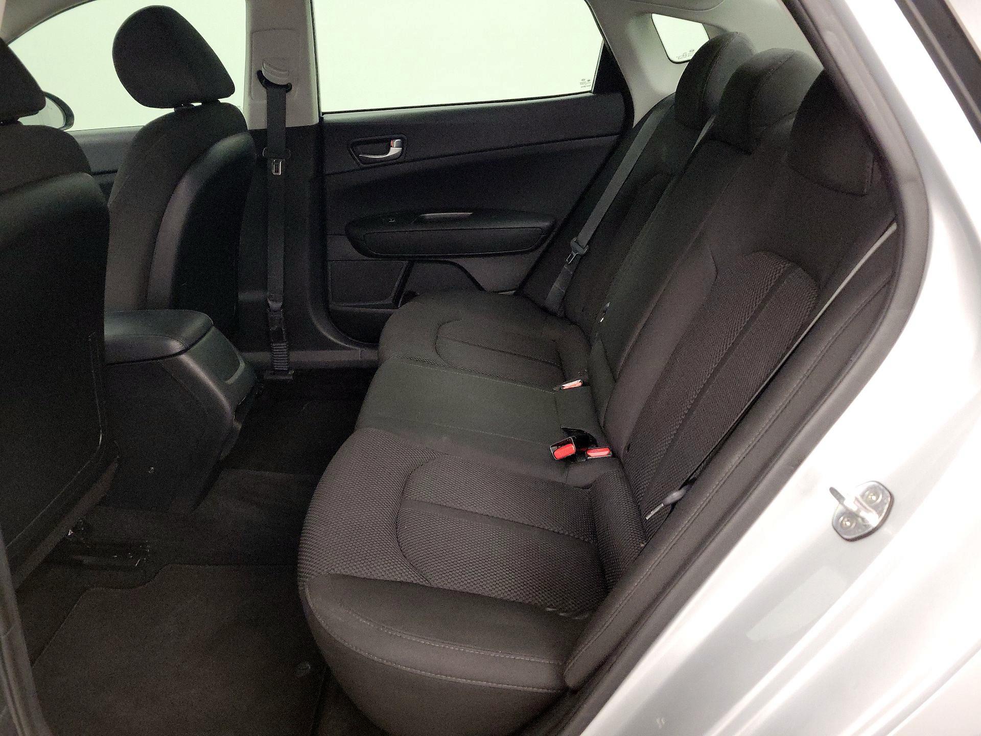 Thumbnail: 2020 Kia Optima - 19