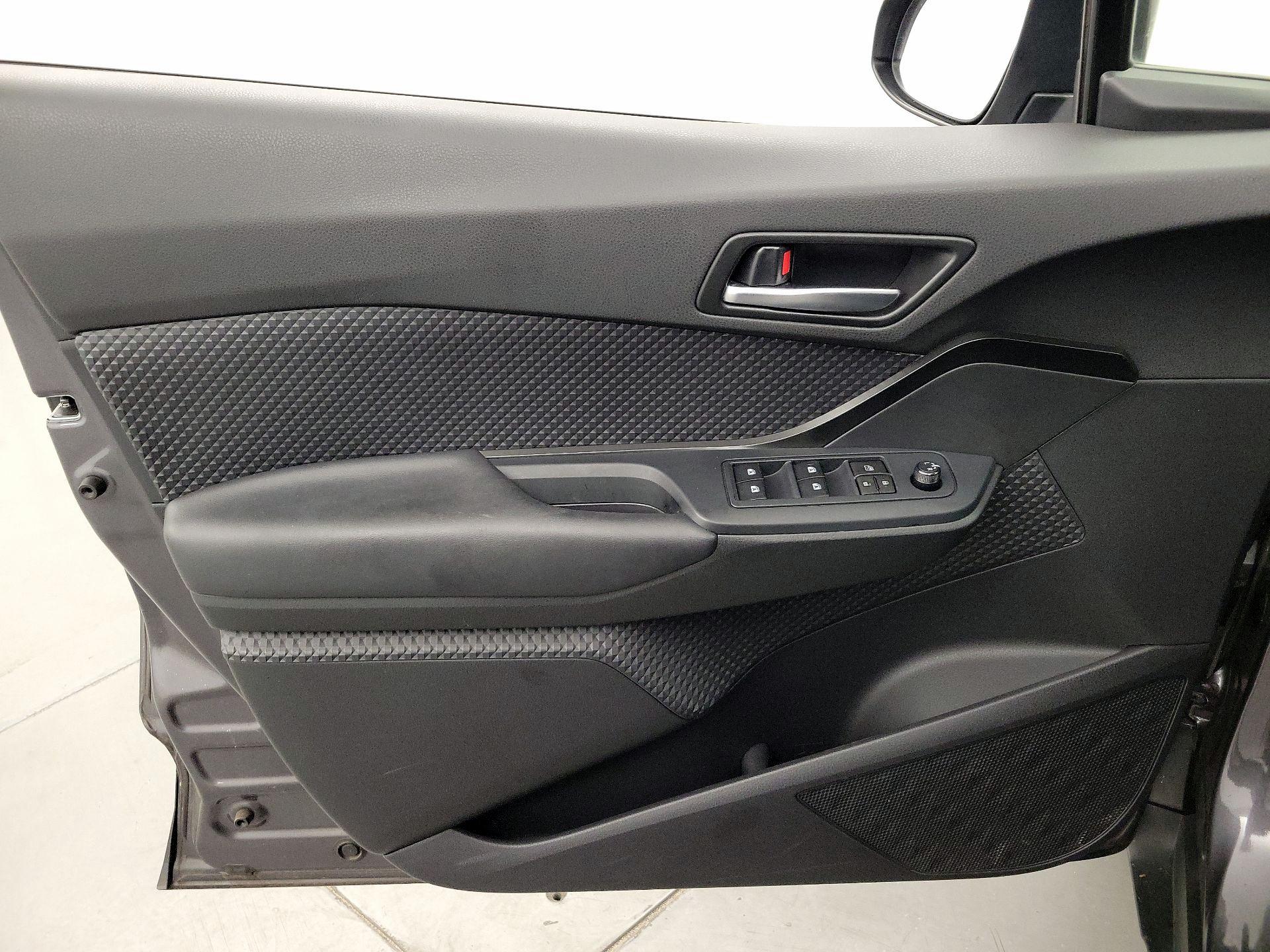 Thumbnail: 2019 Toyota C-HR - 12