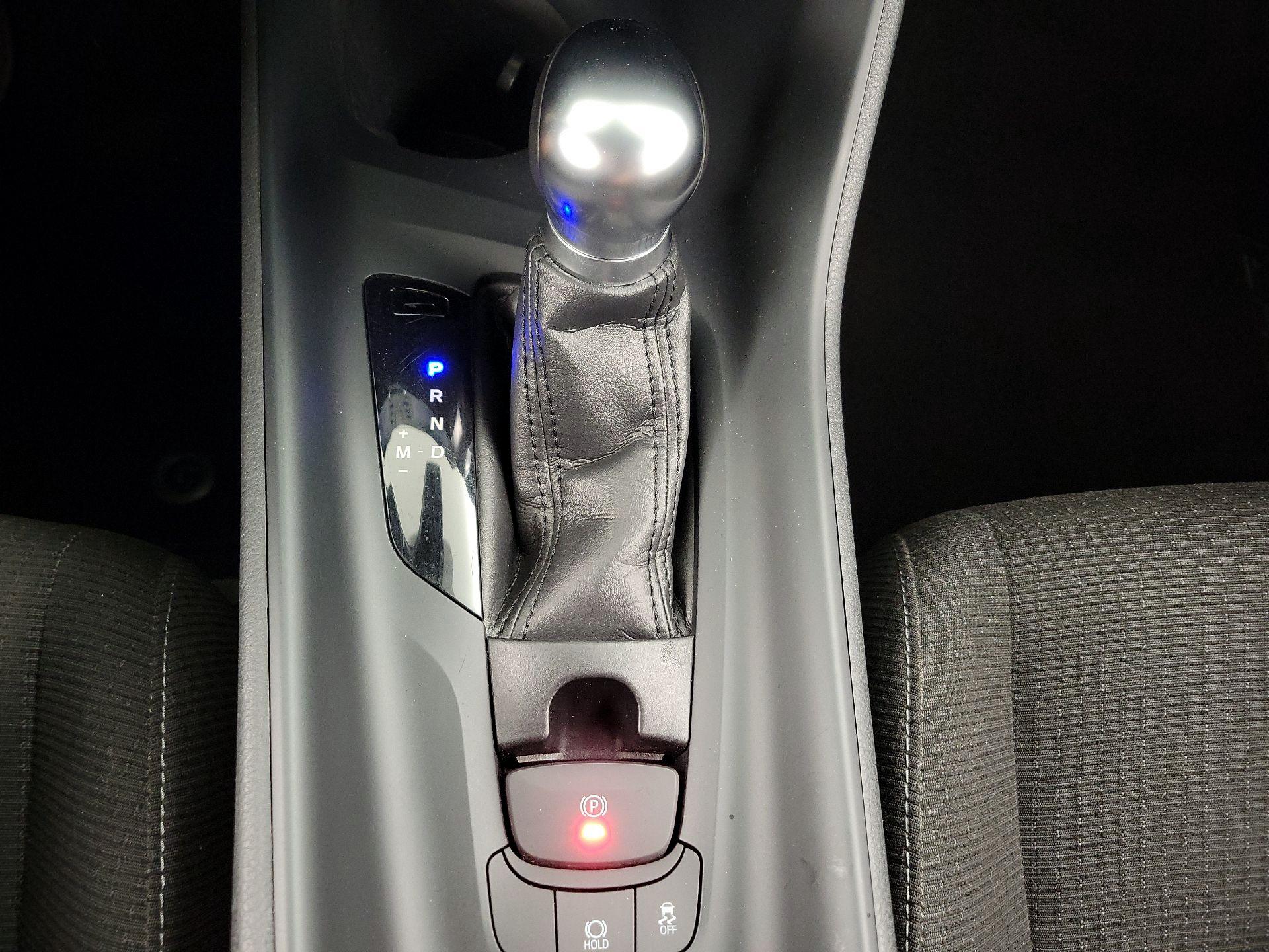 Thumbnail: 2019 Toyota C-HR - 18