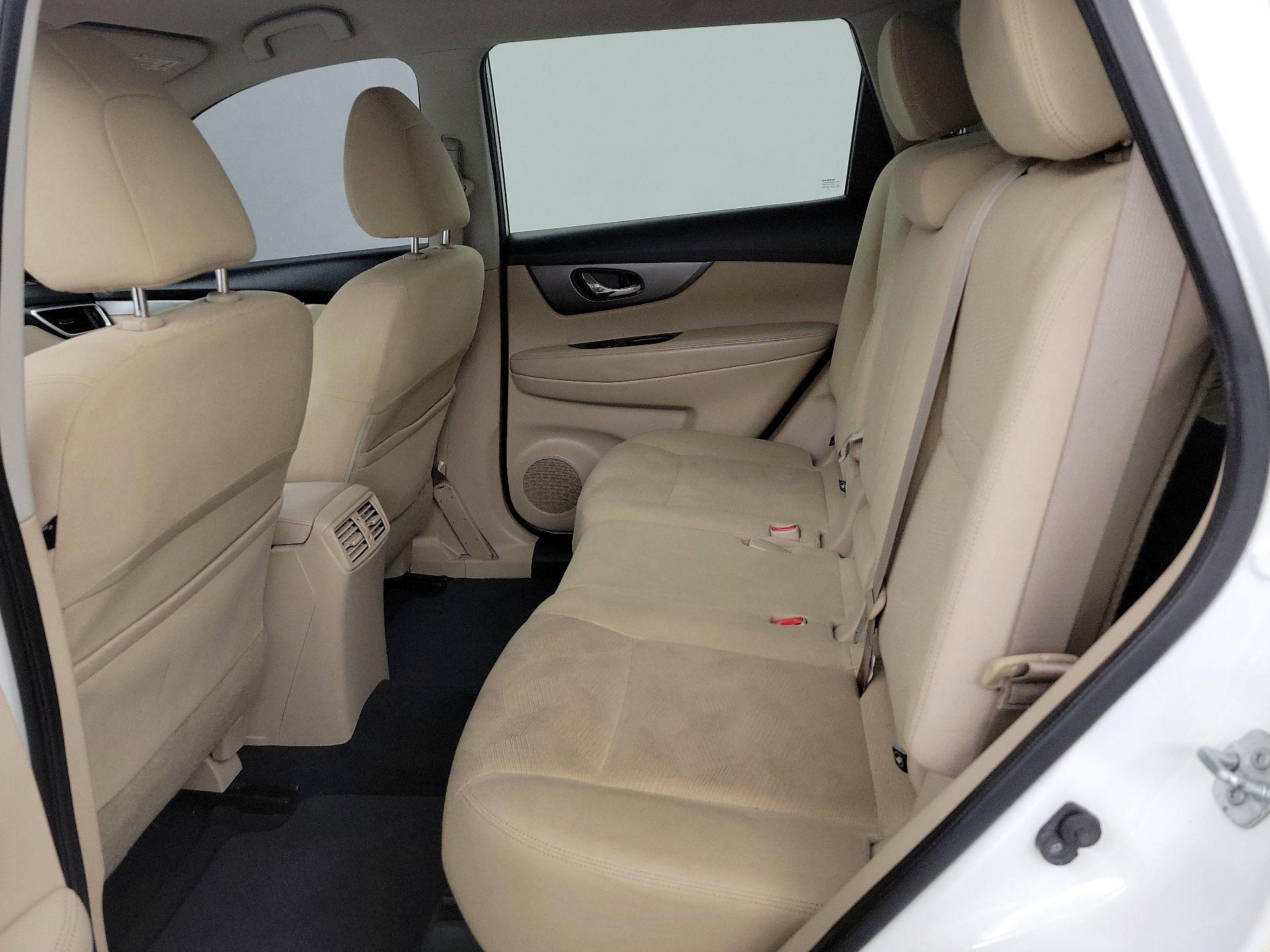 Thumbnail: 2016 Nissan Rogue - 19