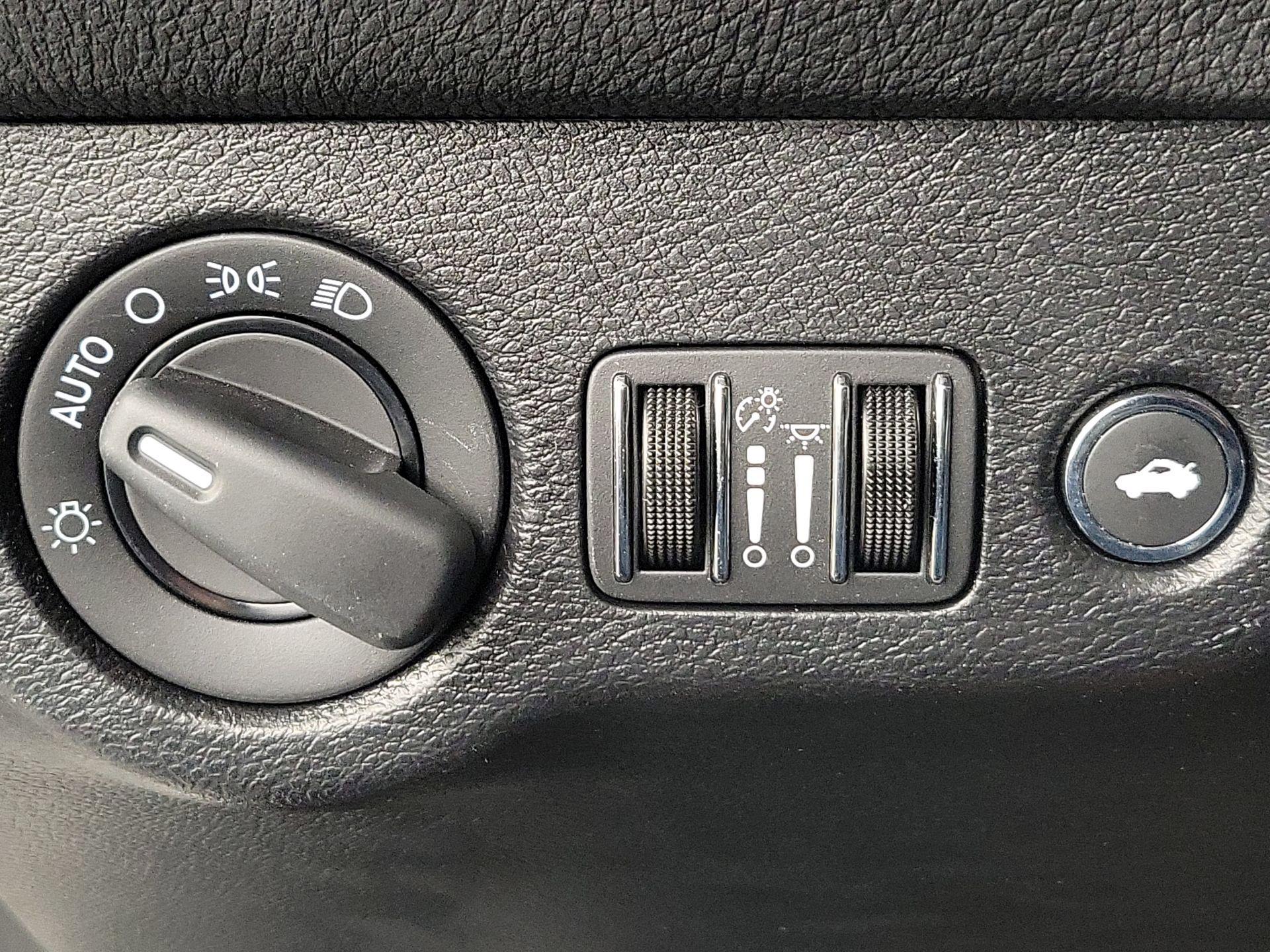 Thumbnail: 2019 Dodge Challenger - 13