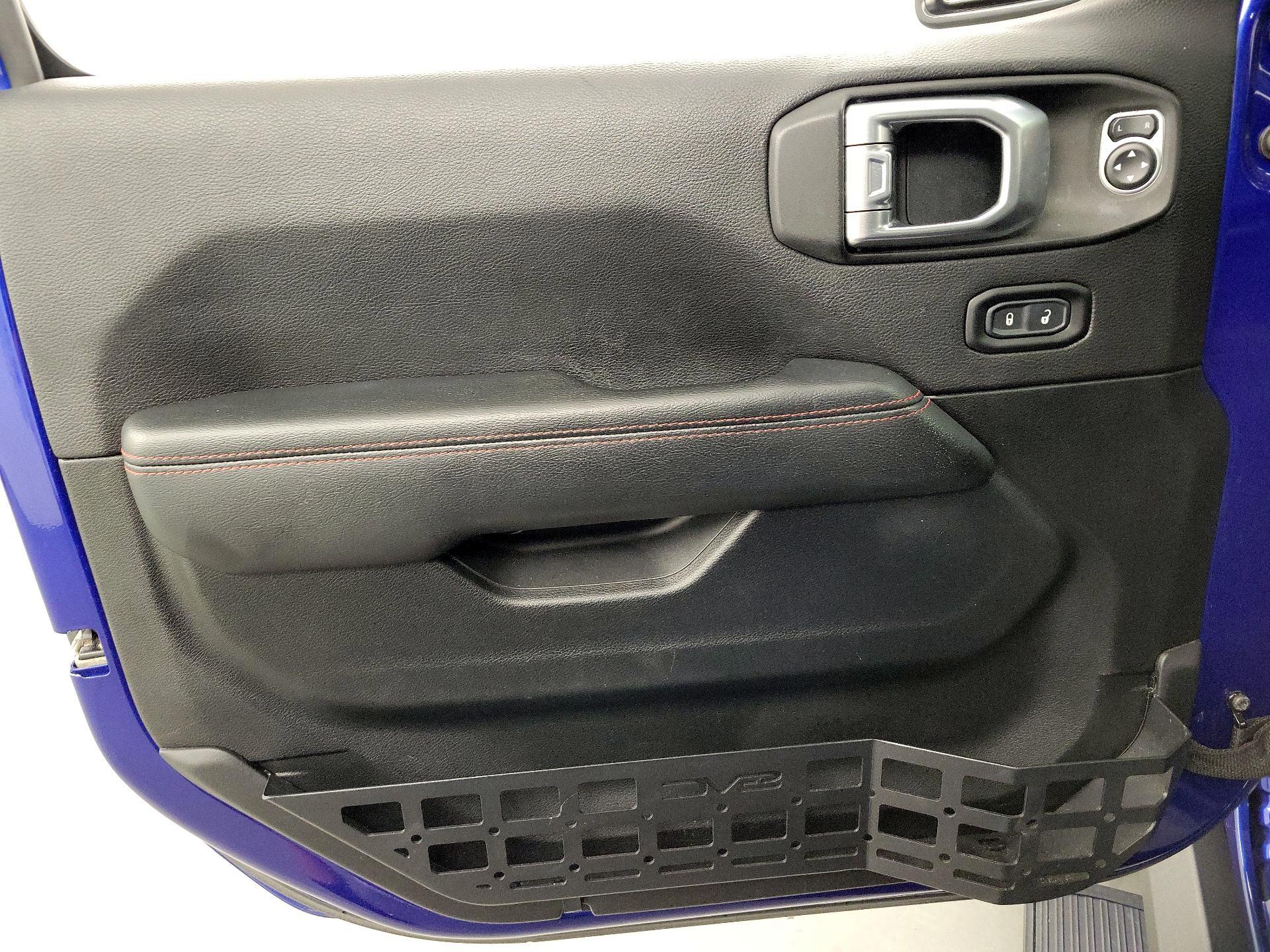 Thumbnail: 2020 Jeep Wrangler - 12