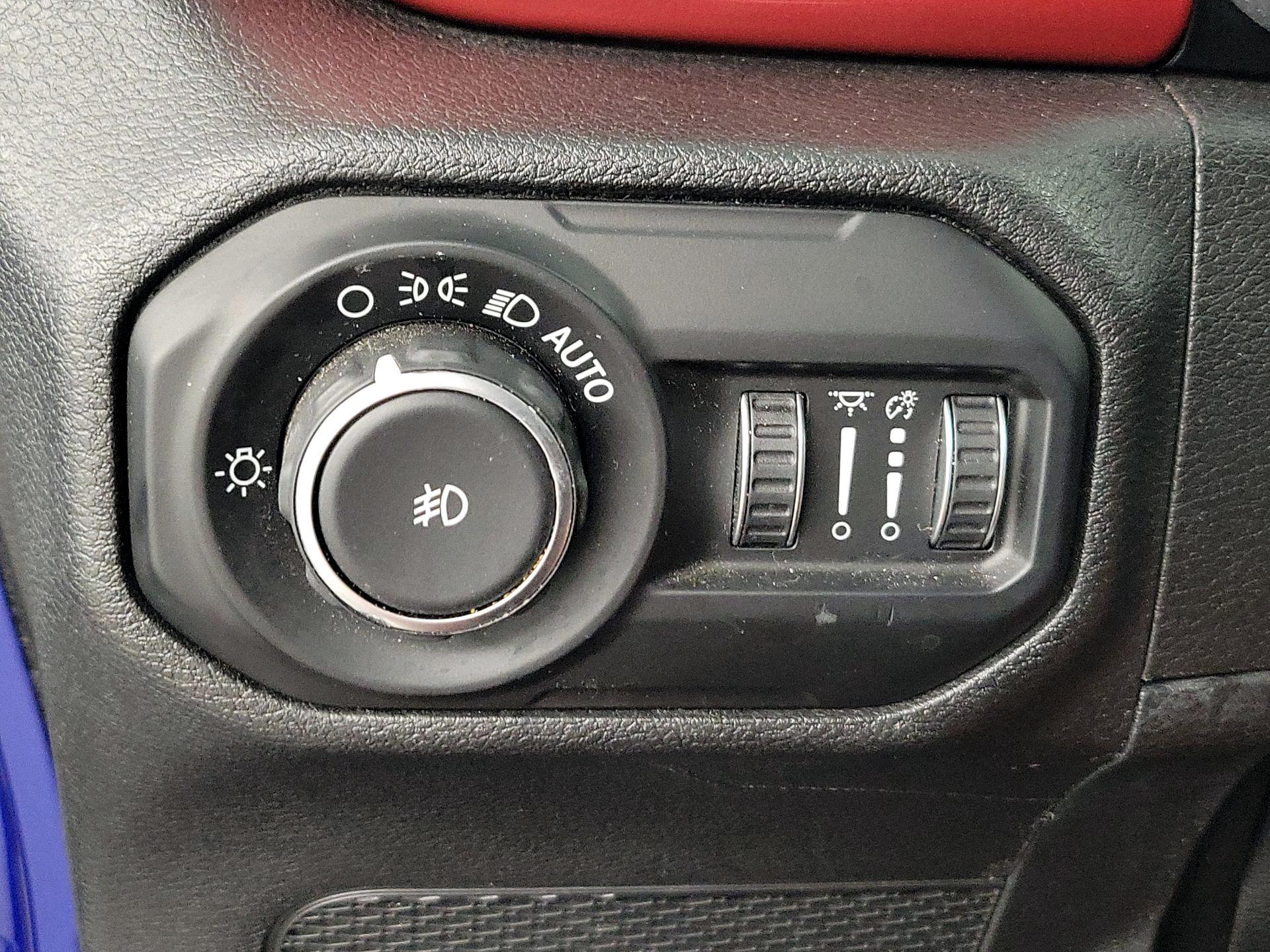 Thumbnail: 2020 Jeep Wrangler - 13