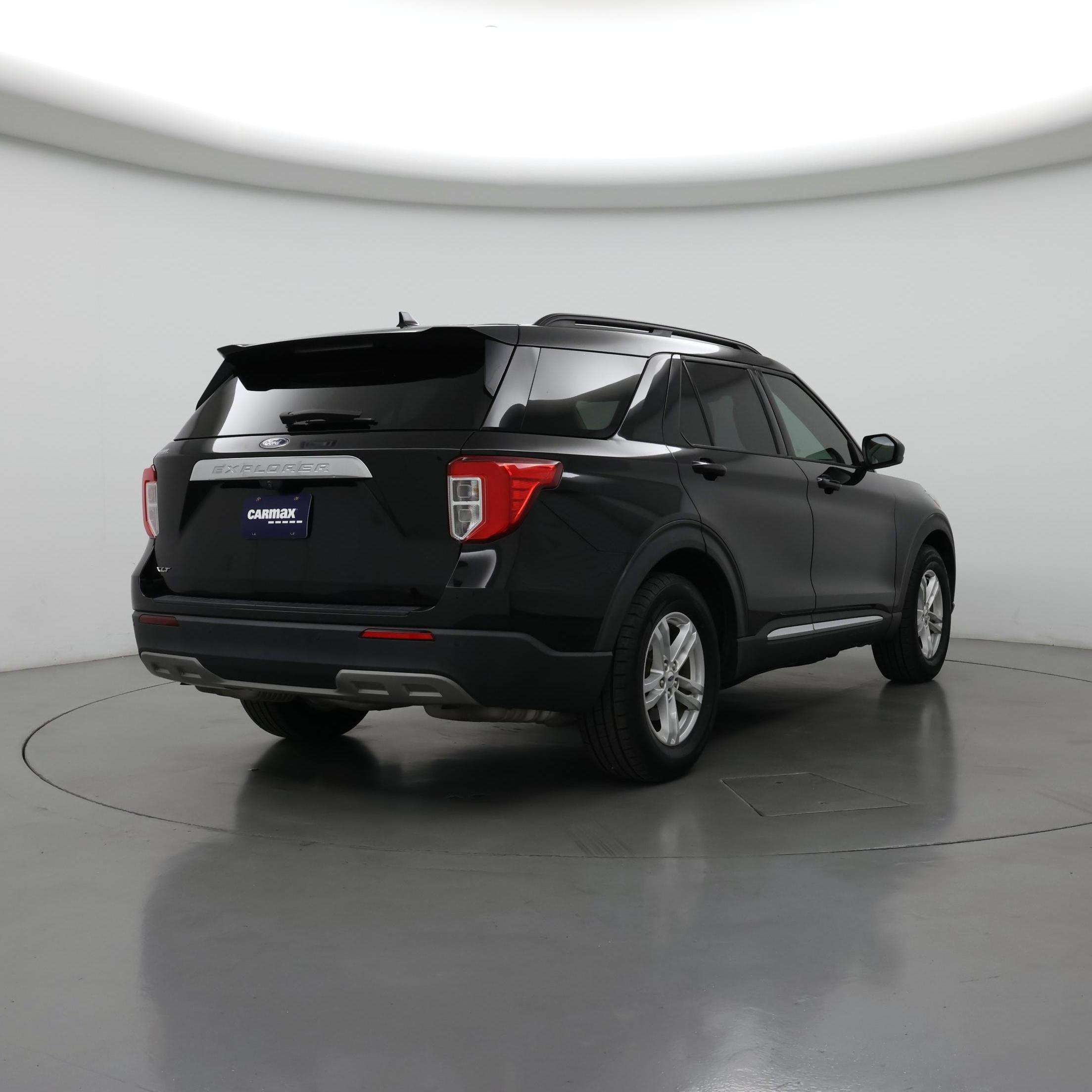 Thumbnail: 2020 Ford Explorer - 8