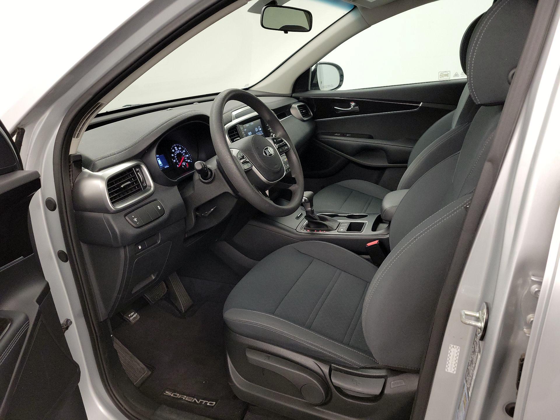 Thumbnail: 2020 Kia Sorento - 11
