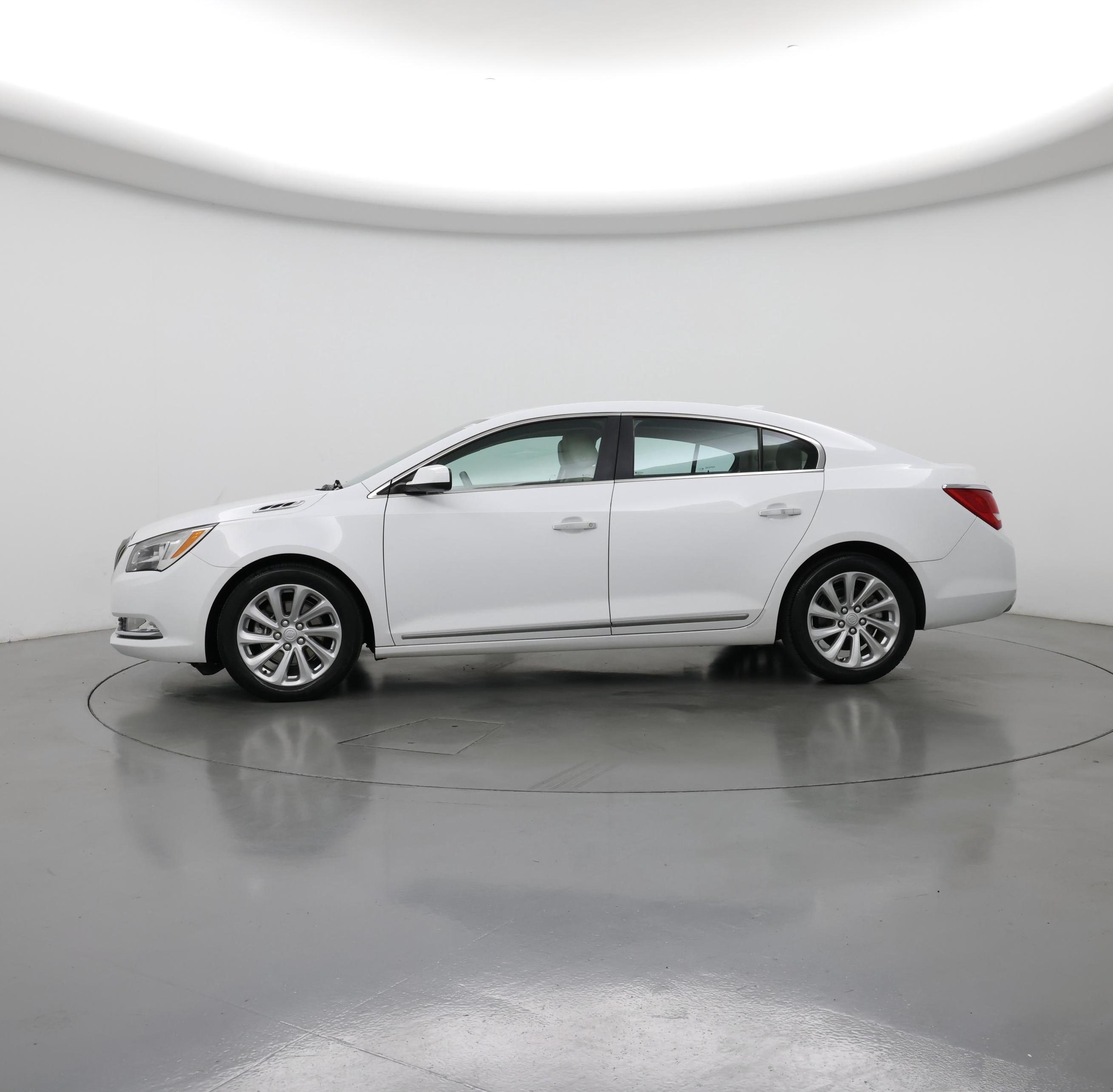 Thumbnail: 2015 Buick LaCrosse - 3
