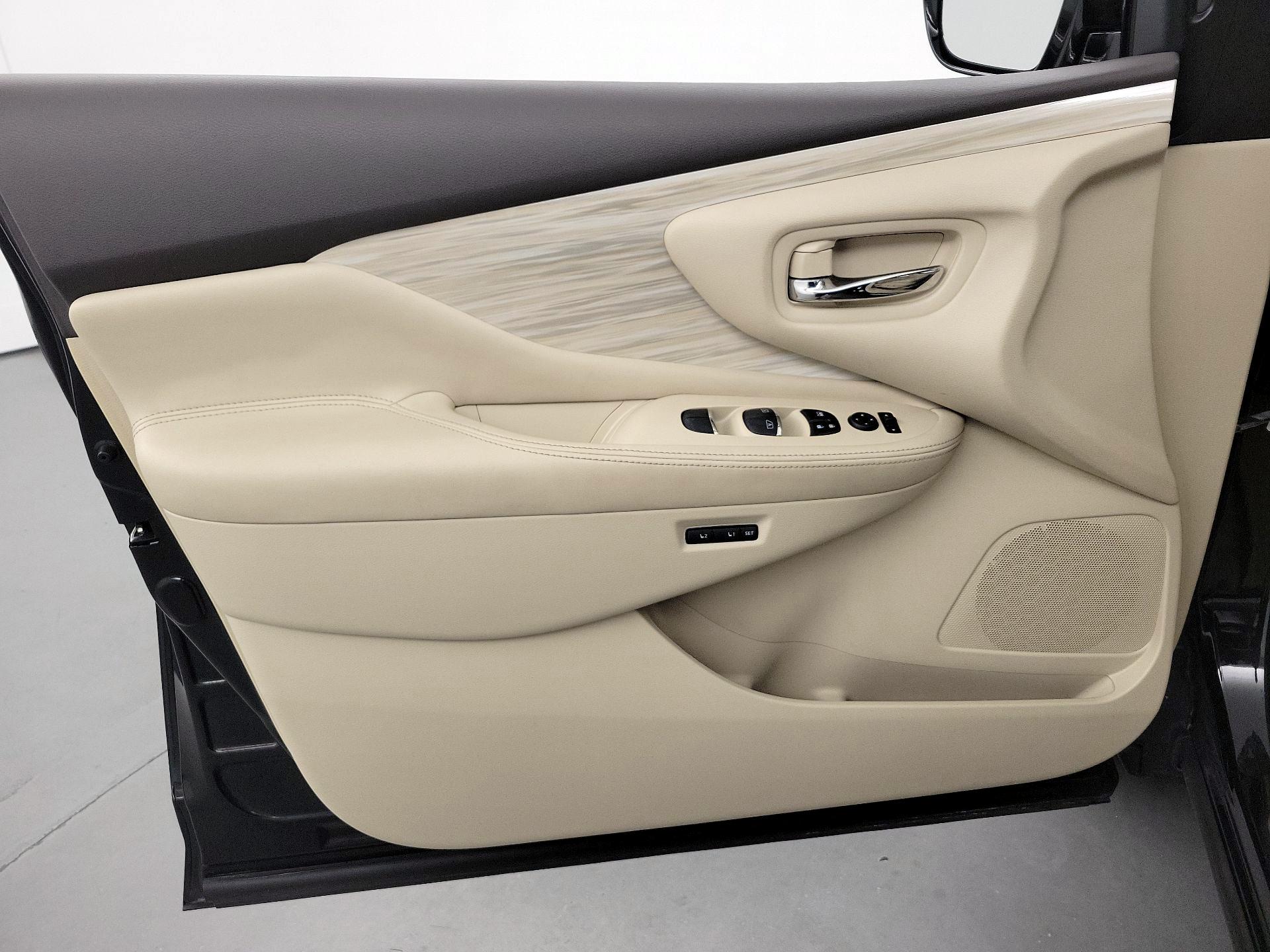 Thumbnail: 2015 Nissan Murano - 12