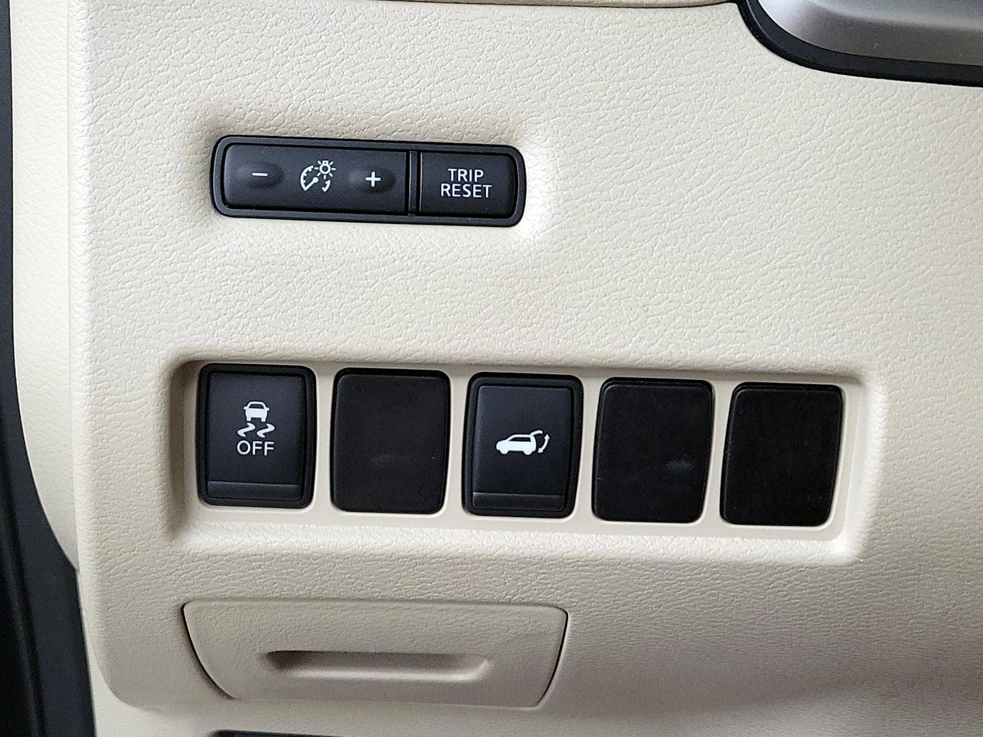 Thumbnail: 2015 Nissan Murano - 13