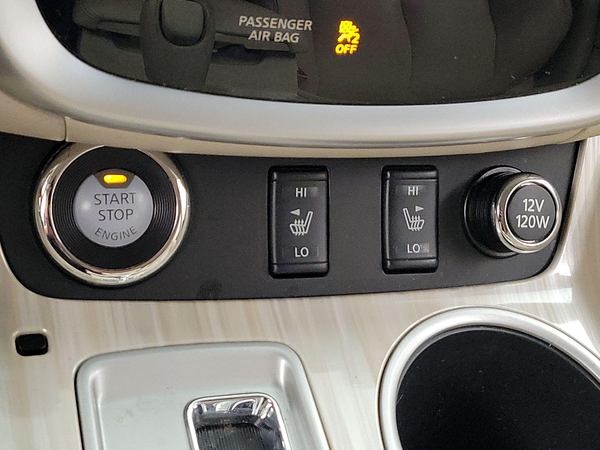 Thumbnail: 2015 Nissan Murano - 17