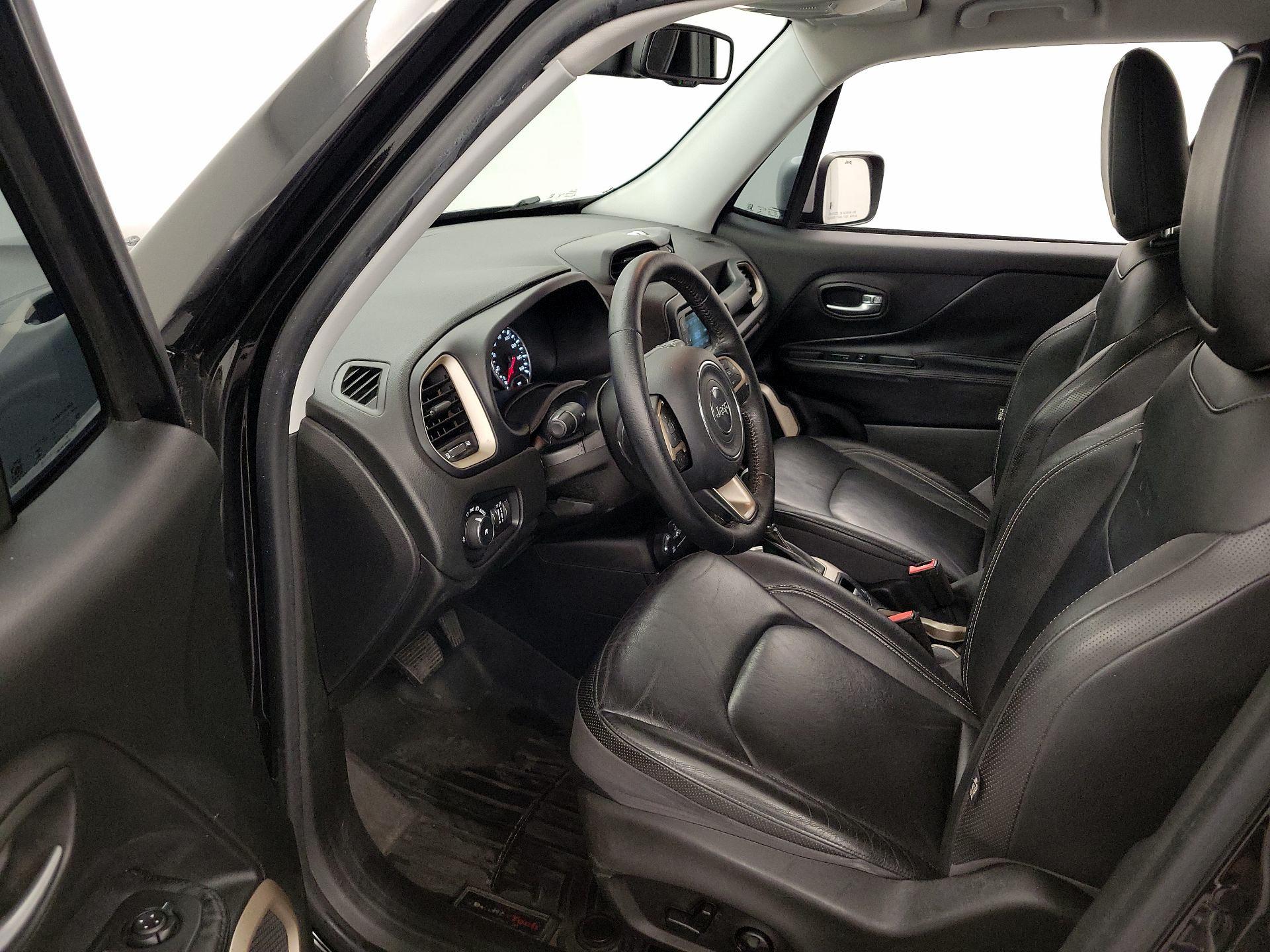 Thumbnail: 2015 Jeep Renegade - 11