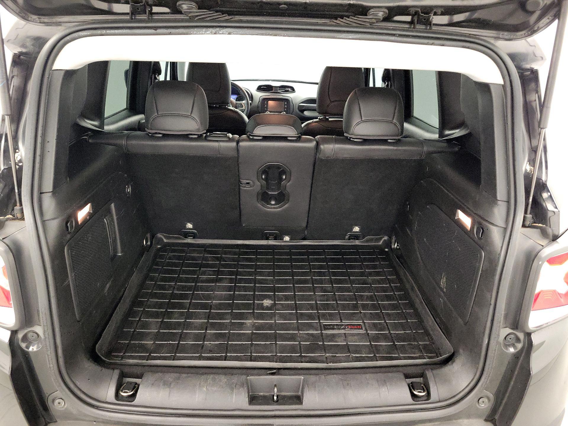 Thumbnail: 2015 Jeep Renegade - 20