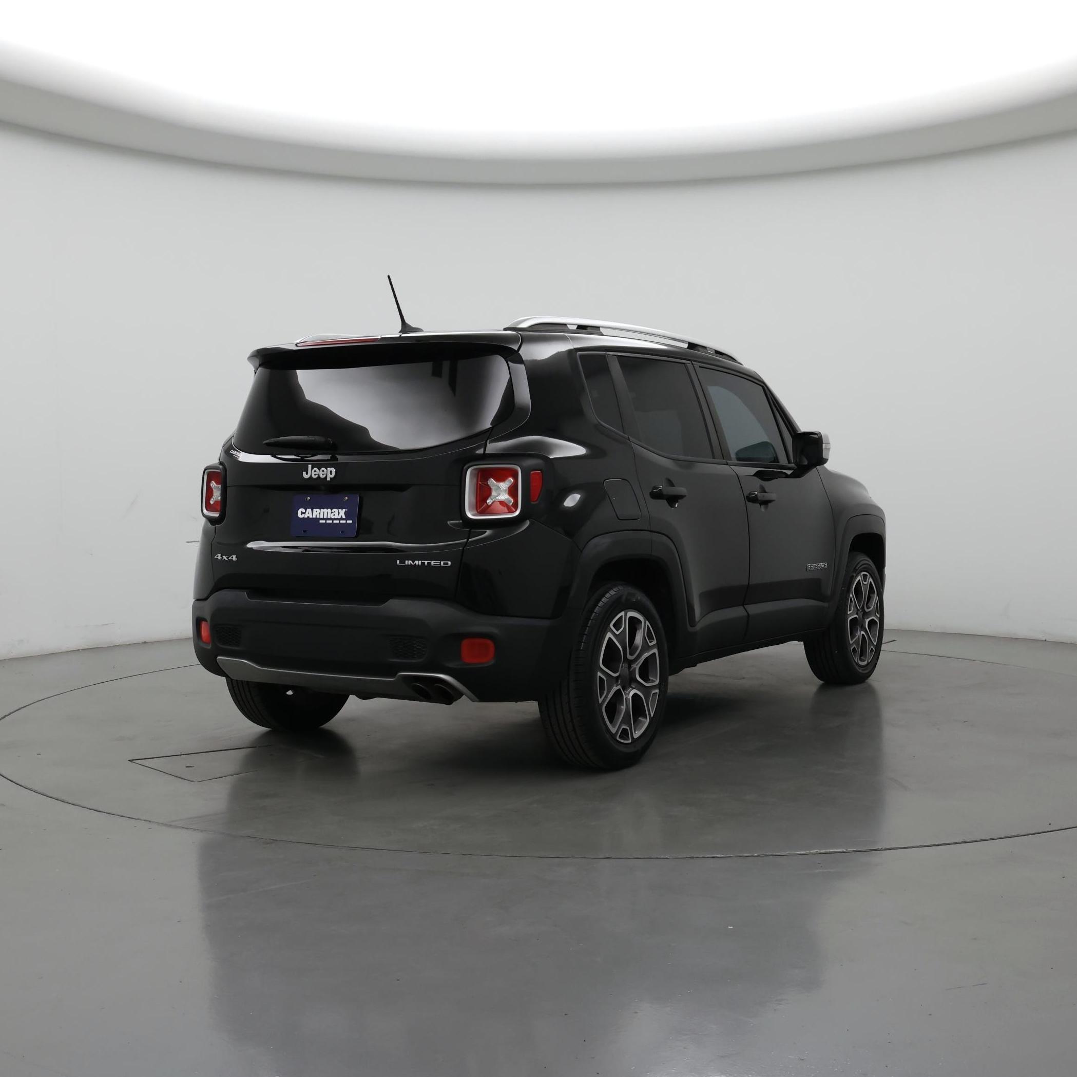 Thumbnail: 2015 Jeep Renegade - 8