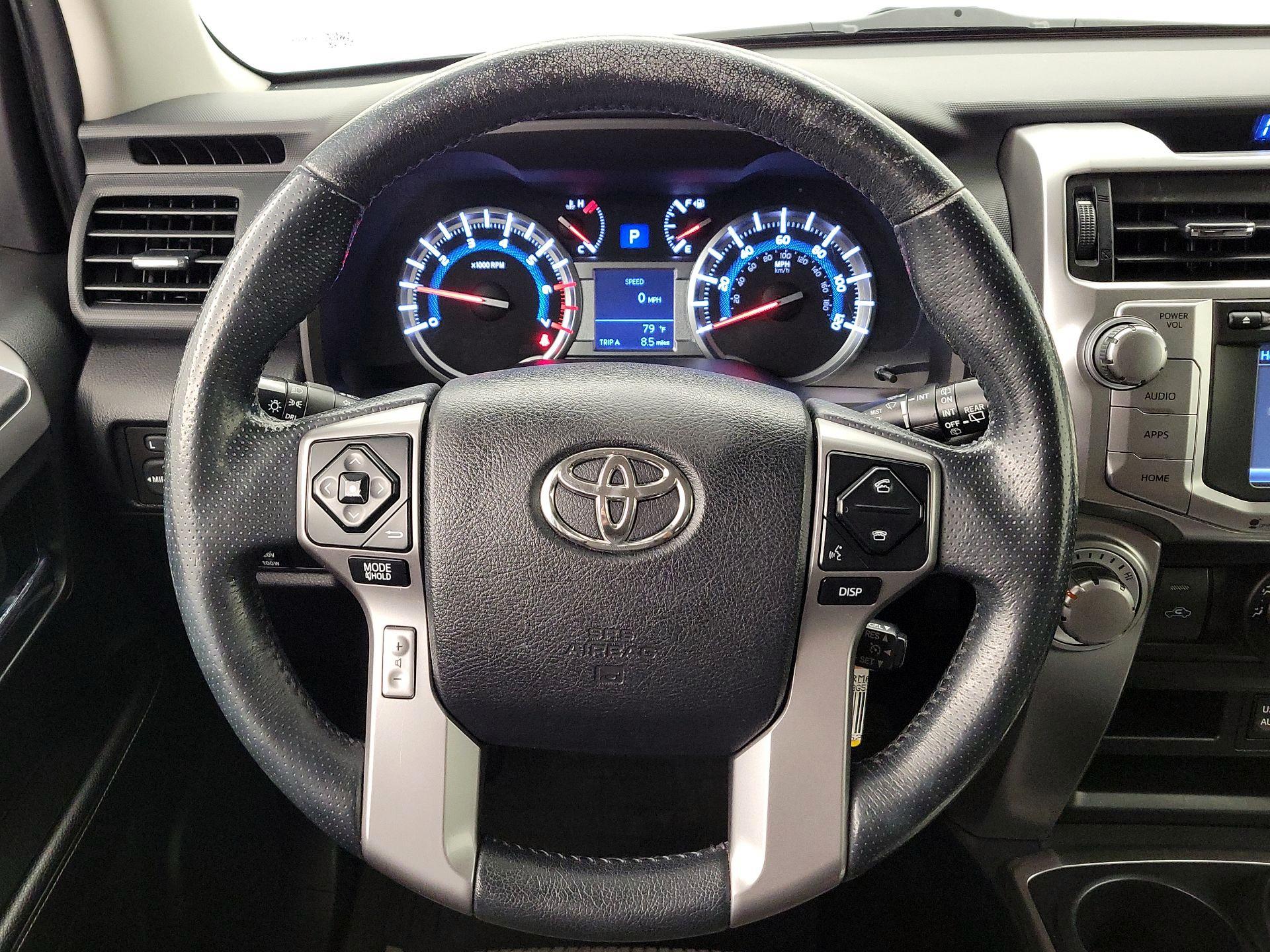 Thumbnail: 2016 Toyota 4Runner - 10