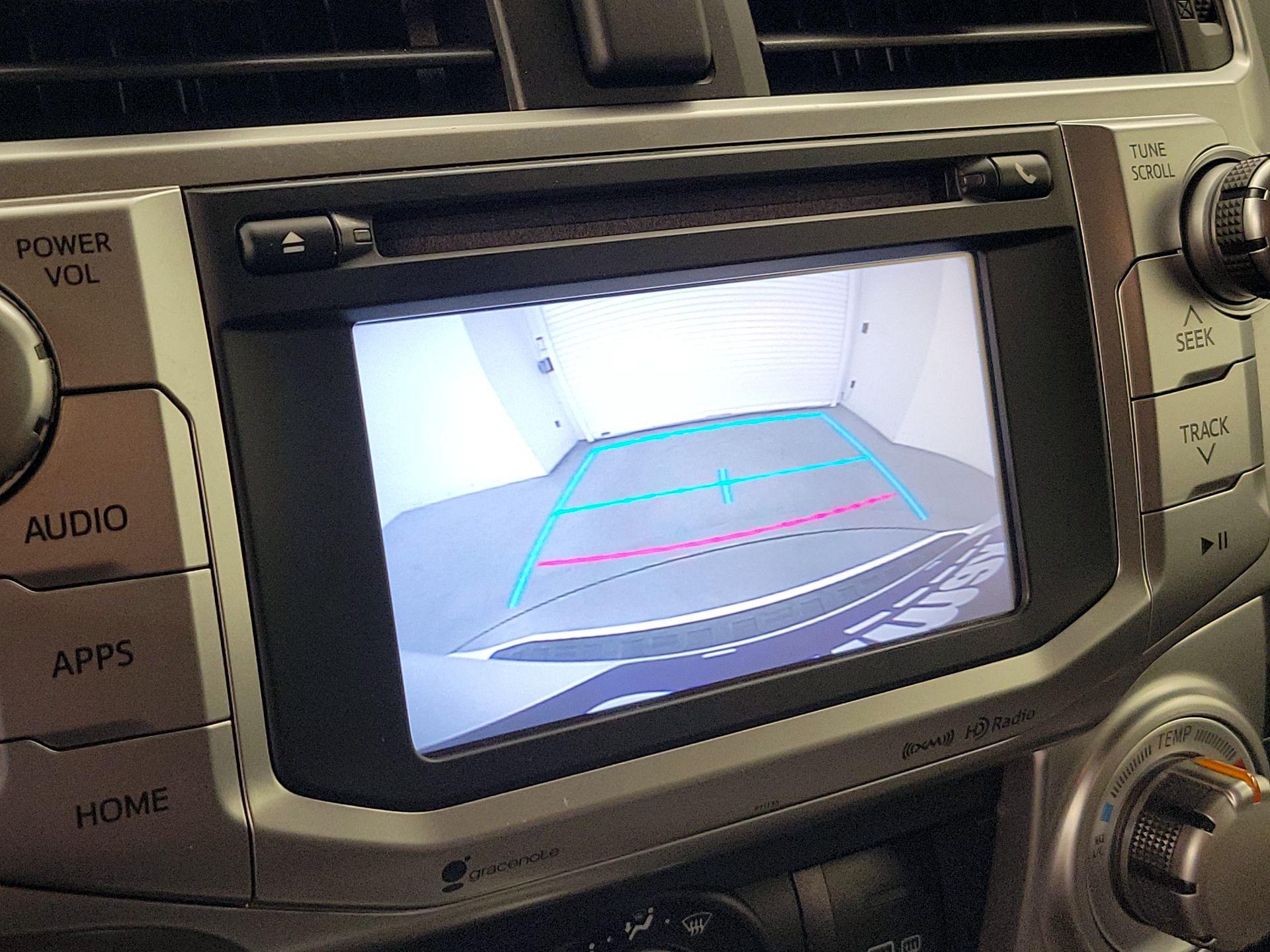 Thumbnail: 2016 Toyota 4Runner - 14