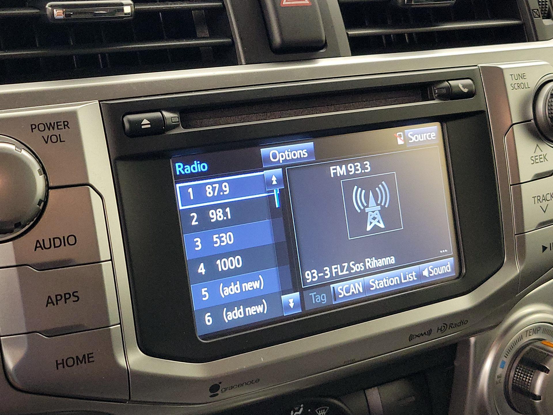 Thumbnail: 2016 Toyota 4Runner - 15