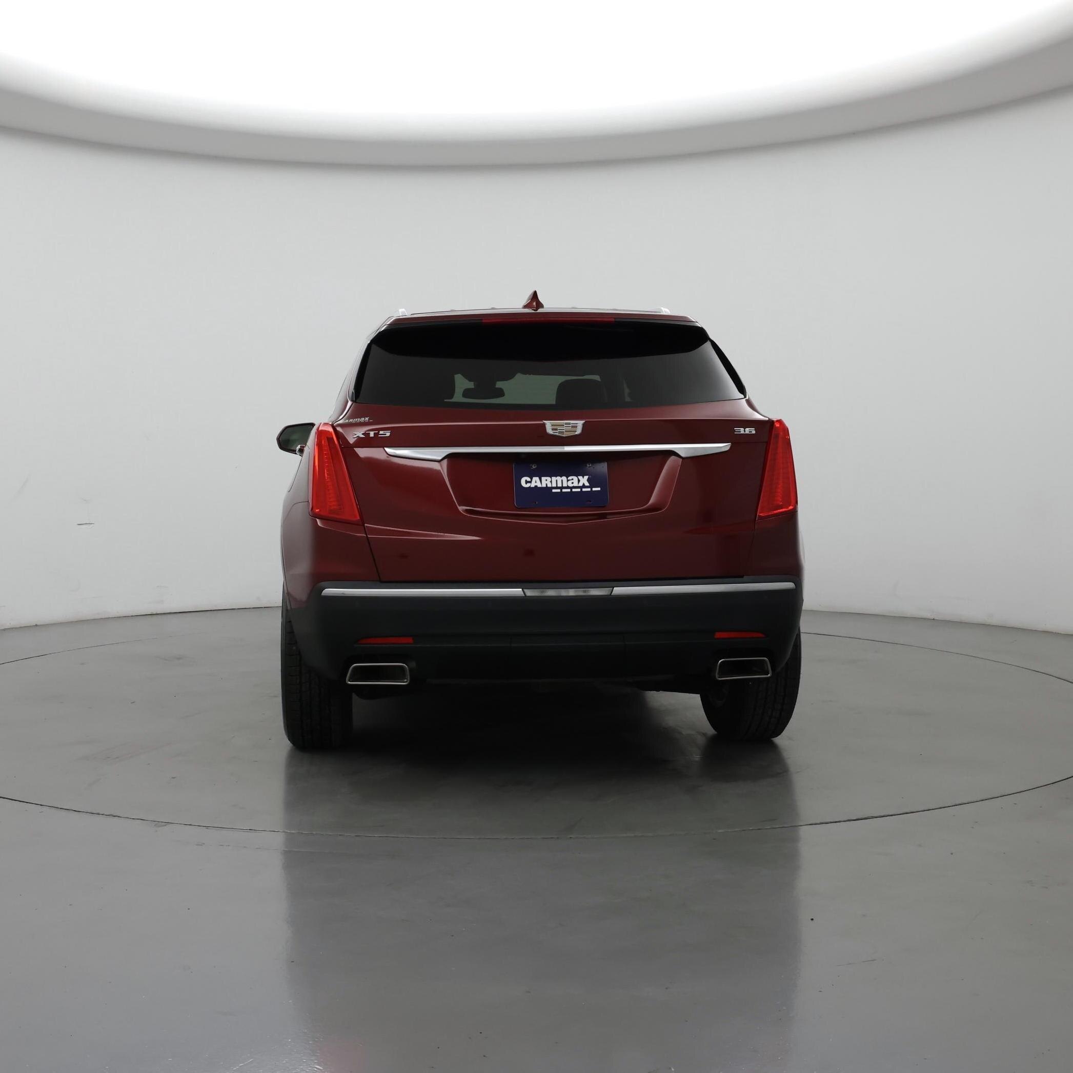 Thumbnail: 2017 Cadillac XT5 - 6