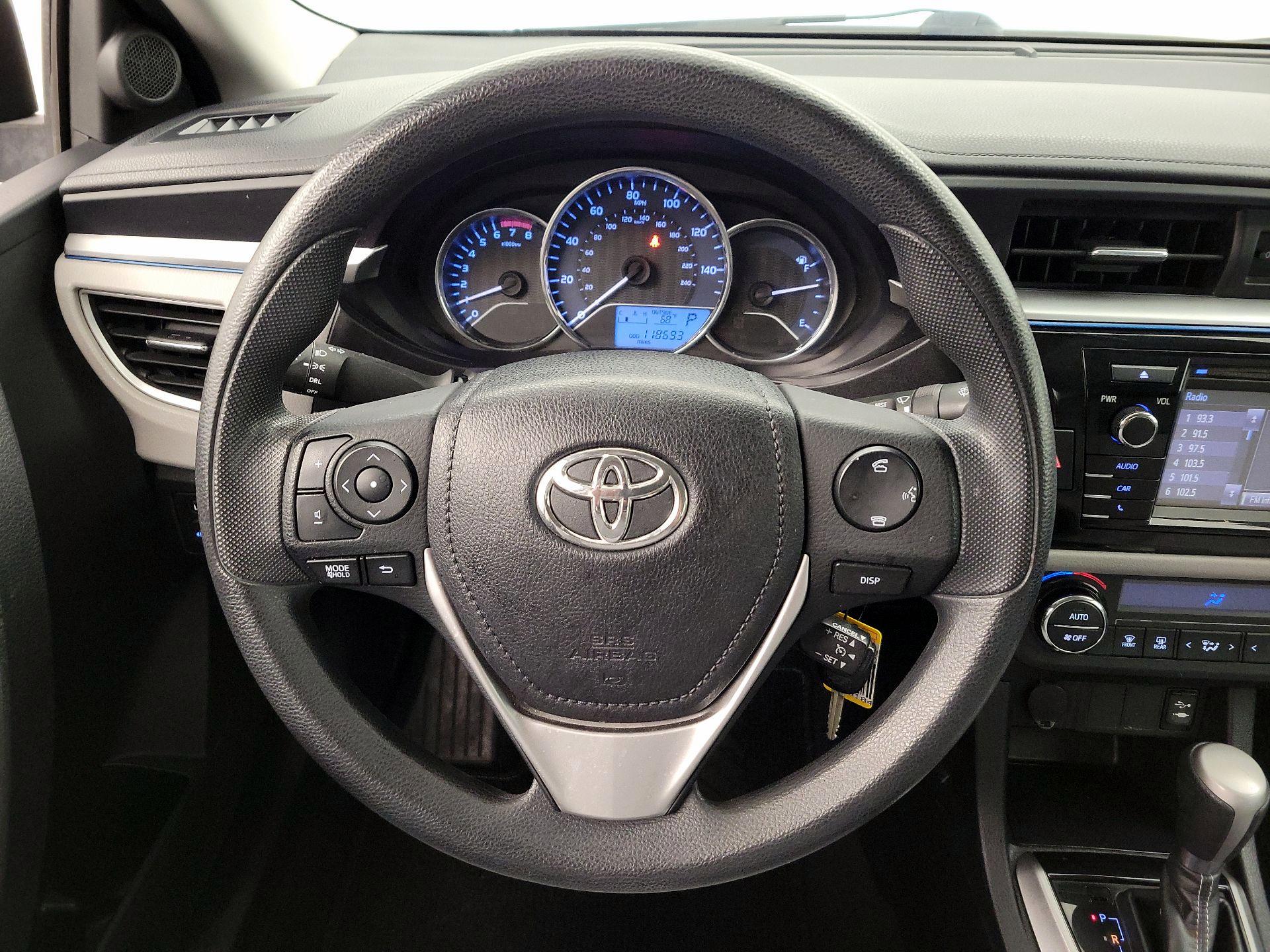 Thumbnail: 2014 Toyota Corolla - 10