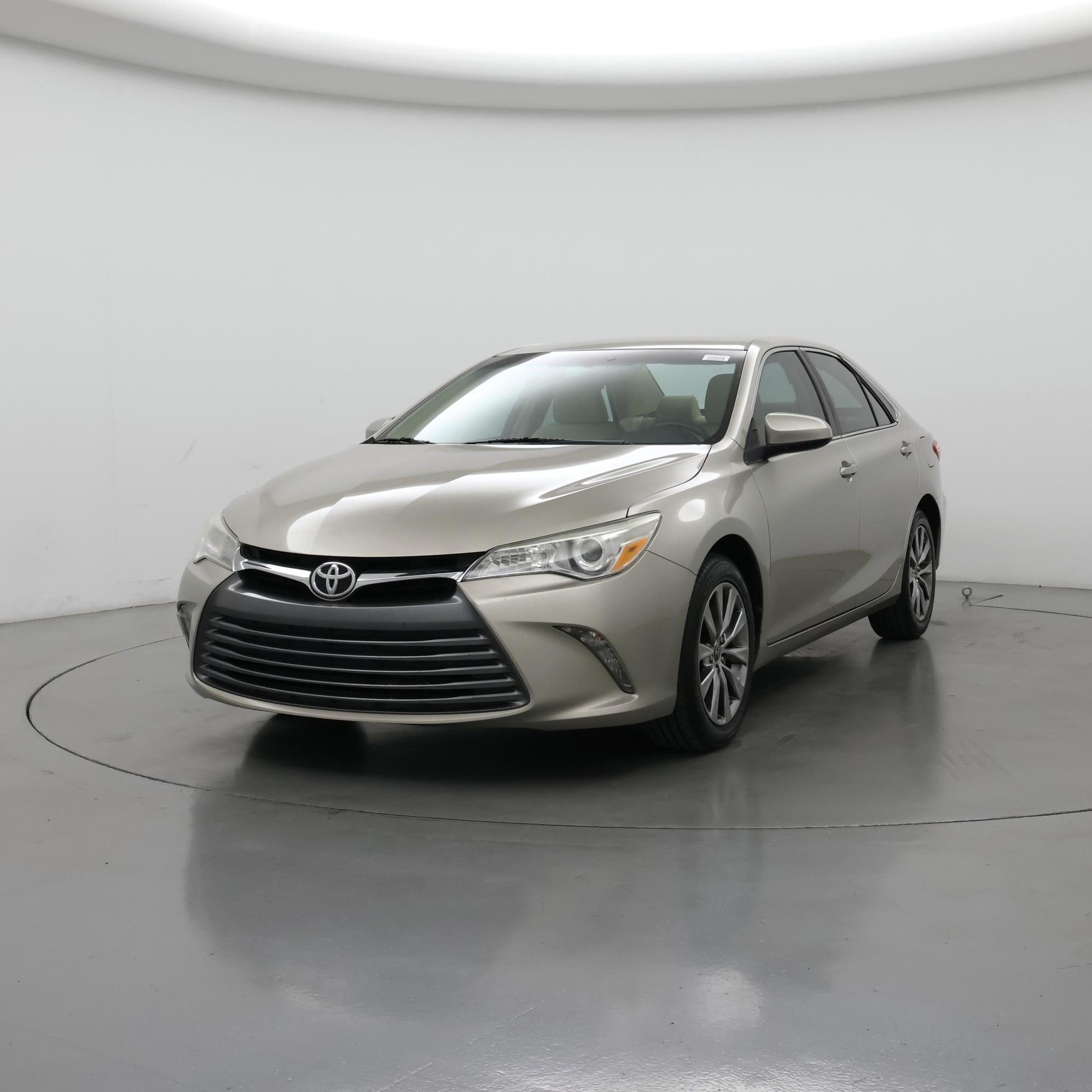 Thumbnail: 2015 Toyota Camry - 4