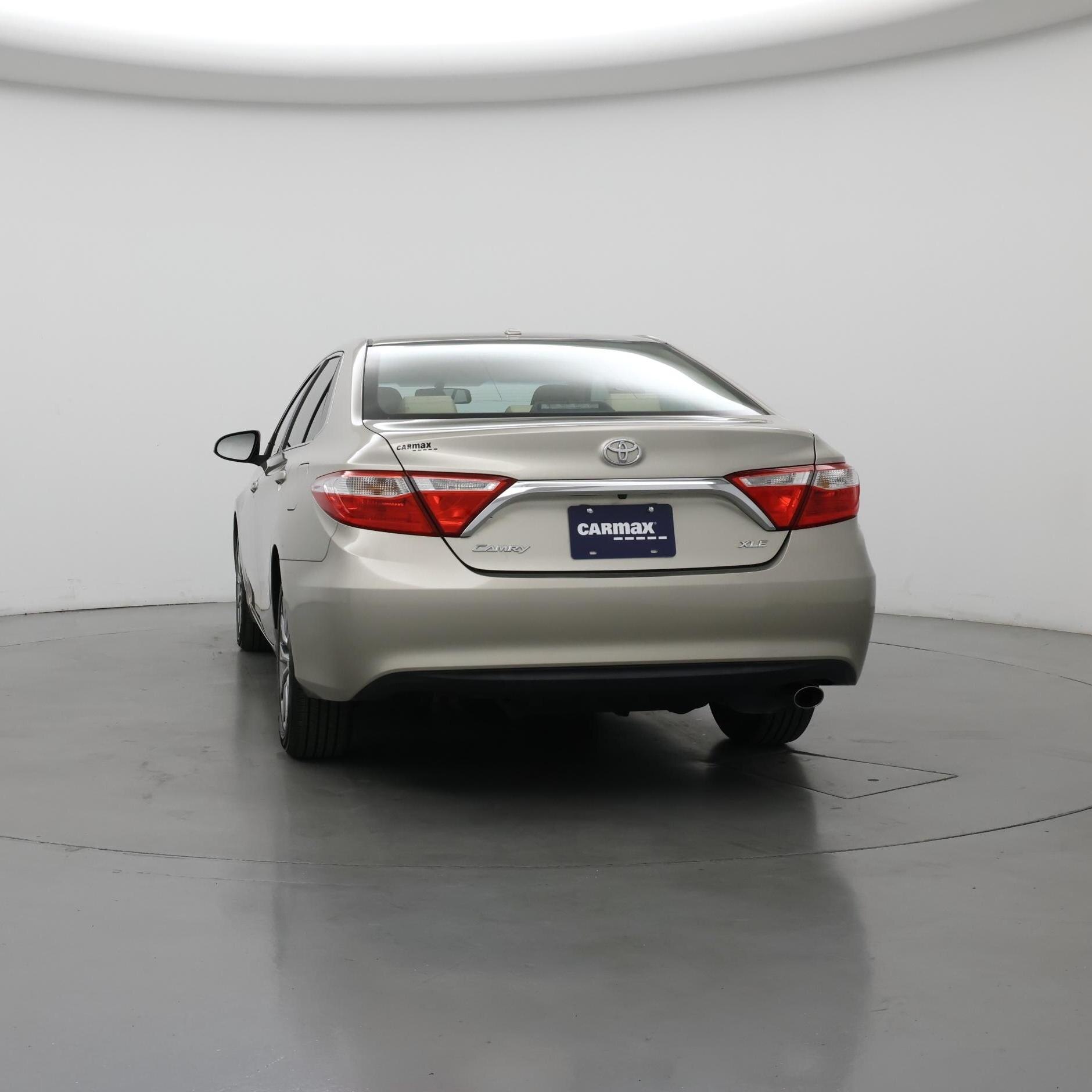 Thumbnail: 2015 Toyota Camry - 6