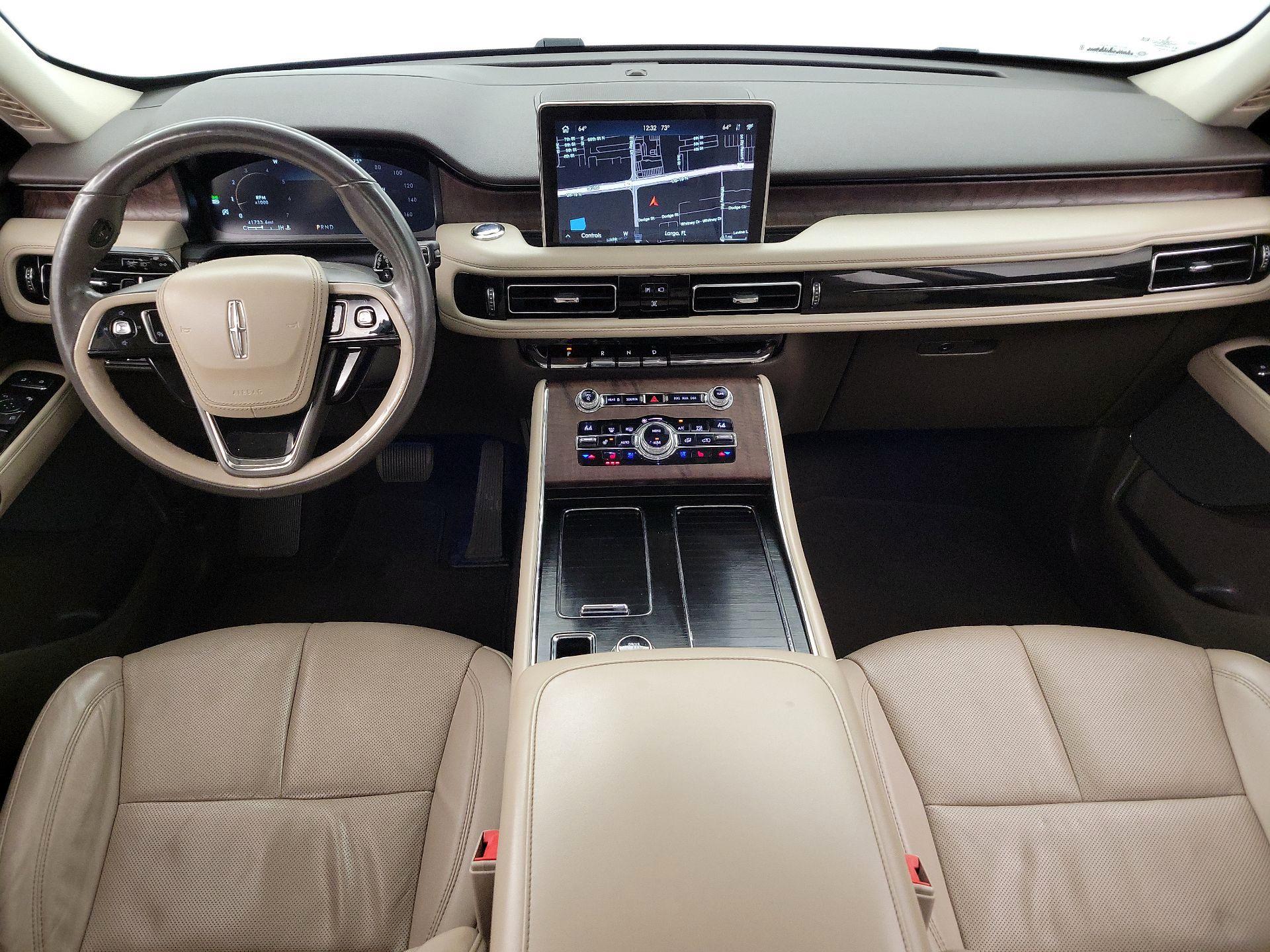 Thumbnail: 2020 Lincoln Aviator - 9