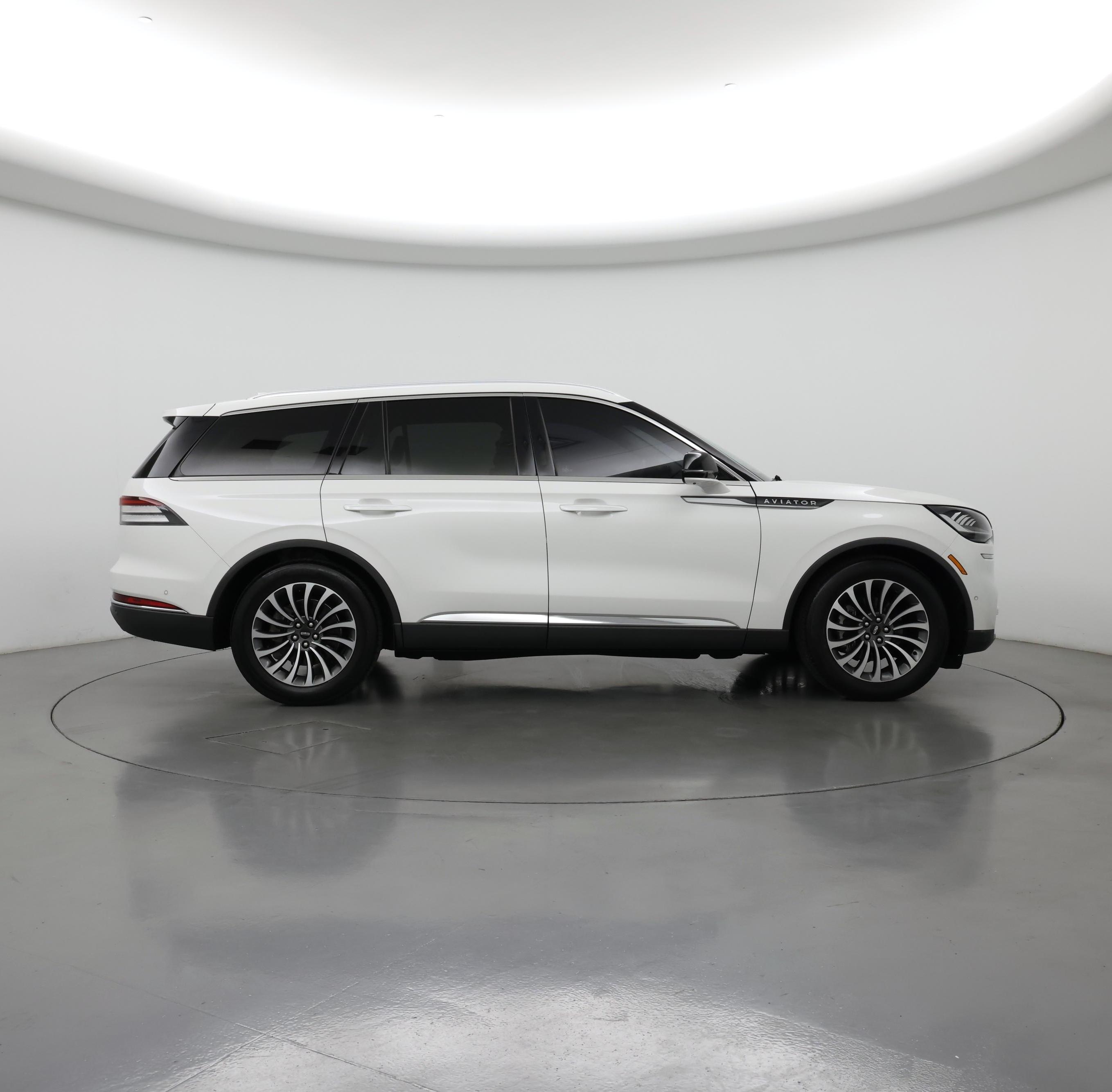 Thumbnail: 2020 Lincoln Aviator - 7