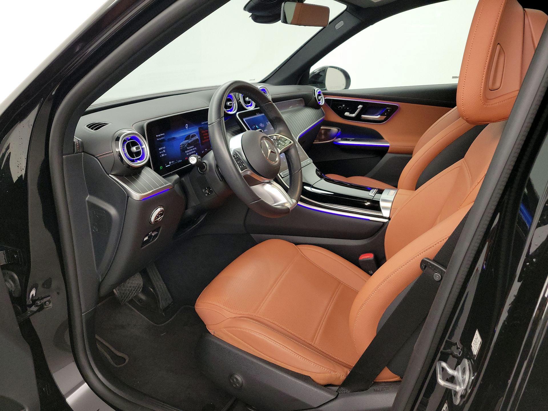 Thumbnail: 2023 Mercedes-Benz GLC - 11