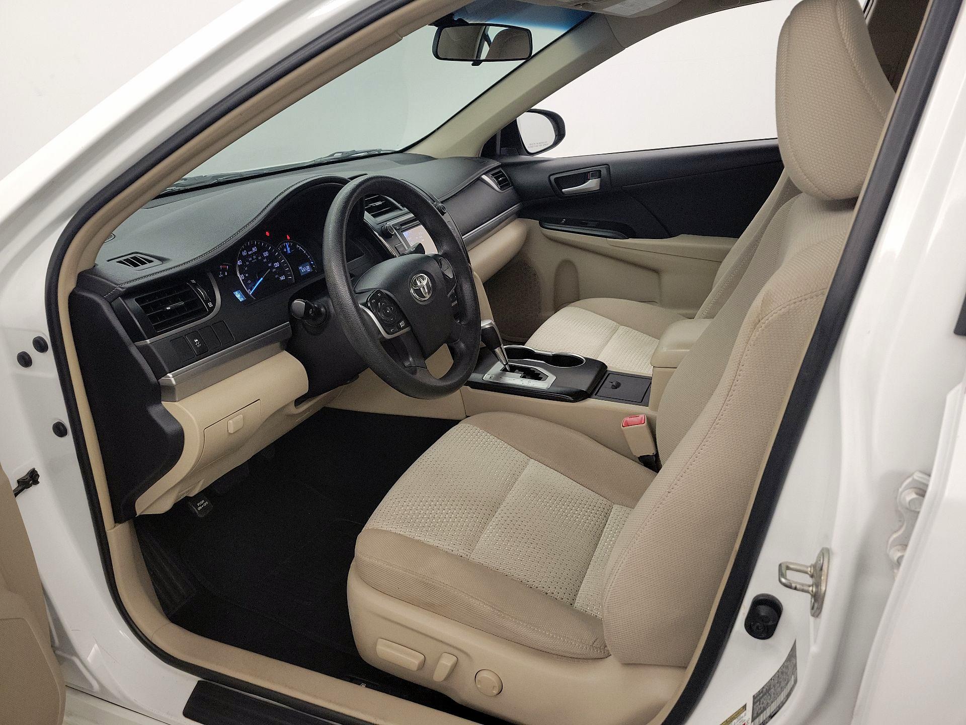 Thumbnail: 2014 Toyota Camry - 11