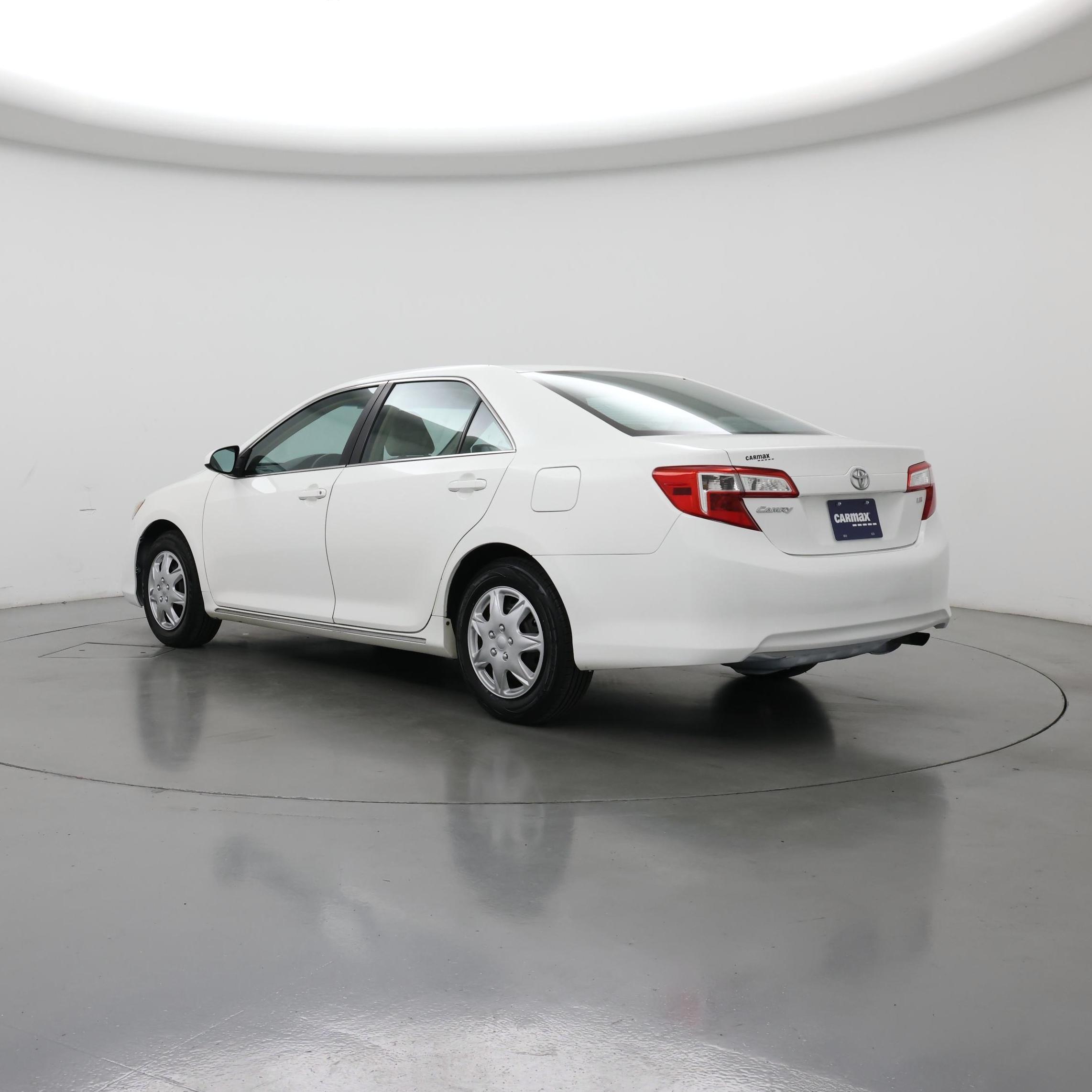 Thumbnail: 2014 Toyota Camry - 2